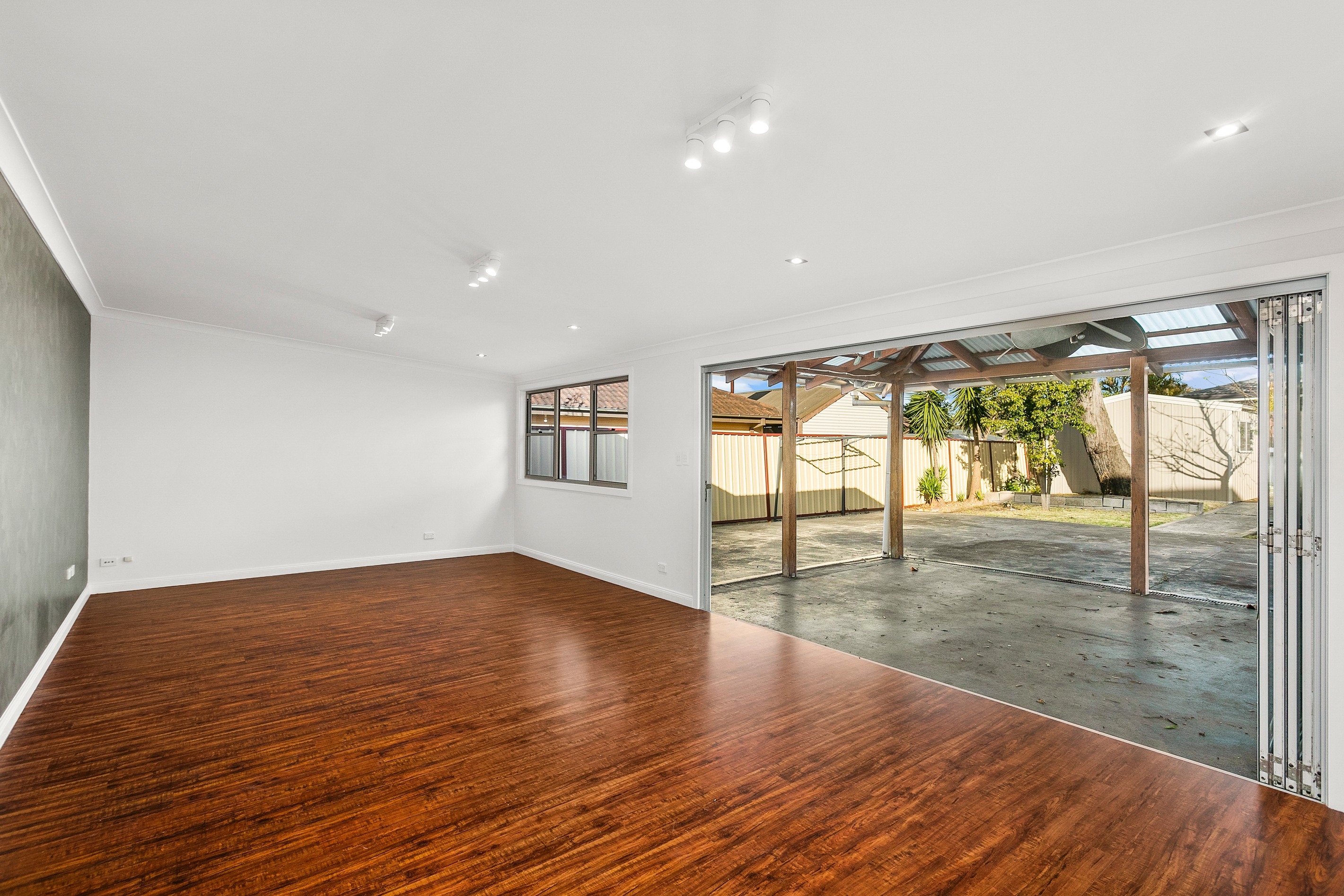 105 Deakin Street, Oak Flats, NSW 2529