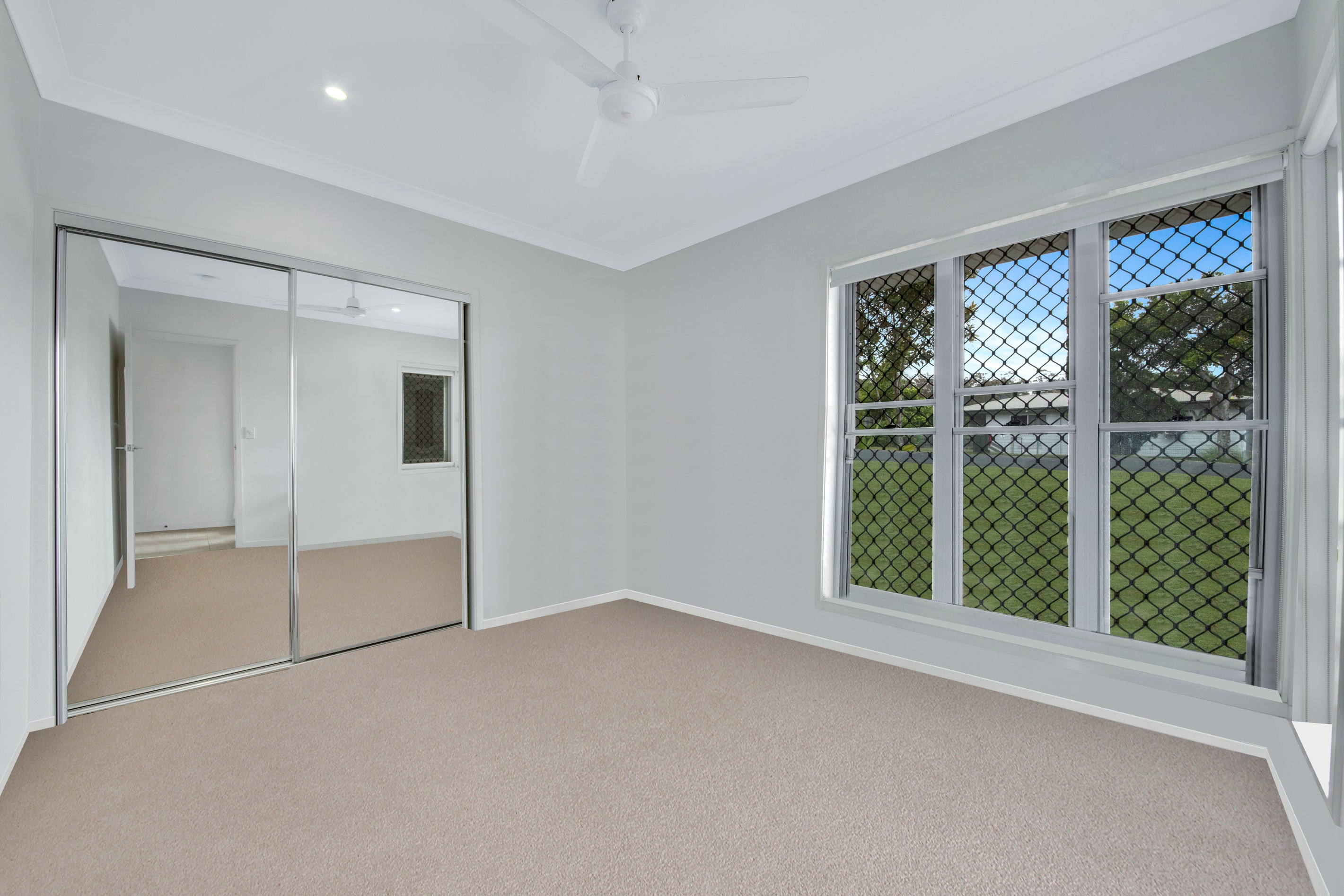 10 Barramundi Street, Toolooa, QLD 4680