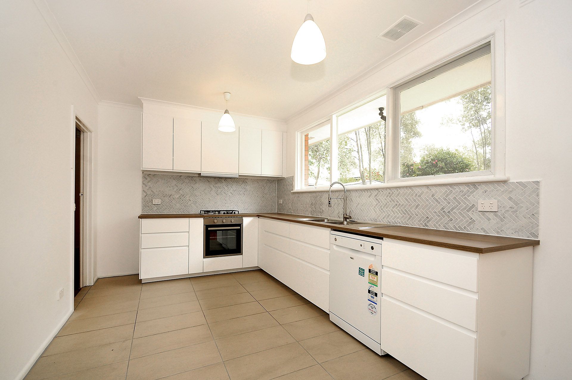 101 Whites Lane — photo from Ray White Glen Waverley