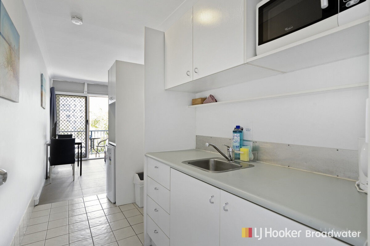 23/125 Frank Street, Labrador, QLD 4215