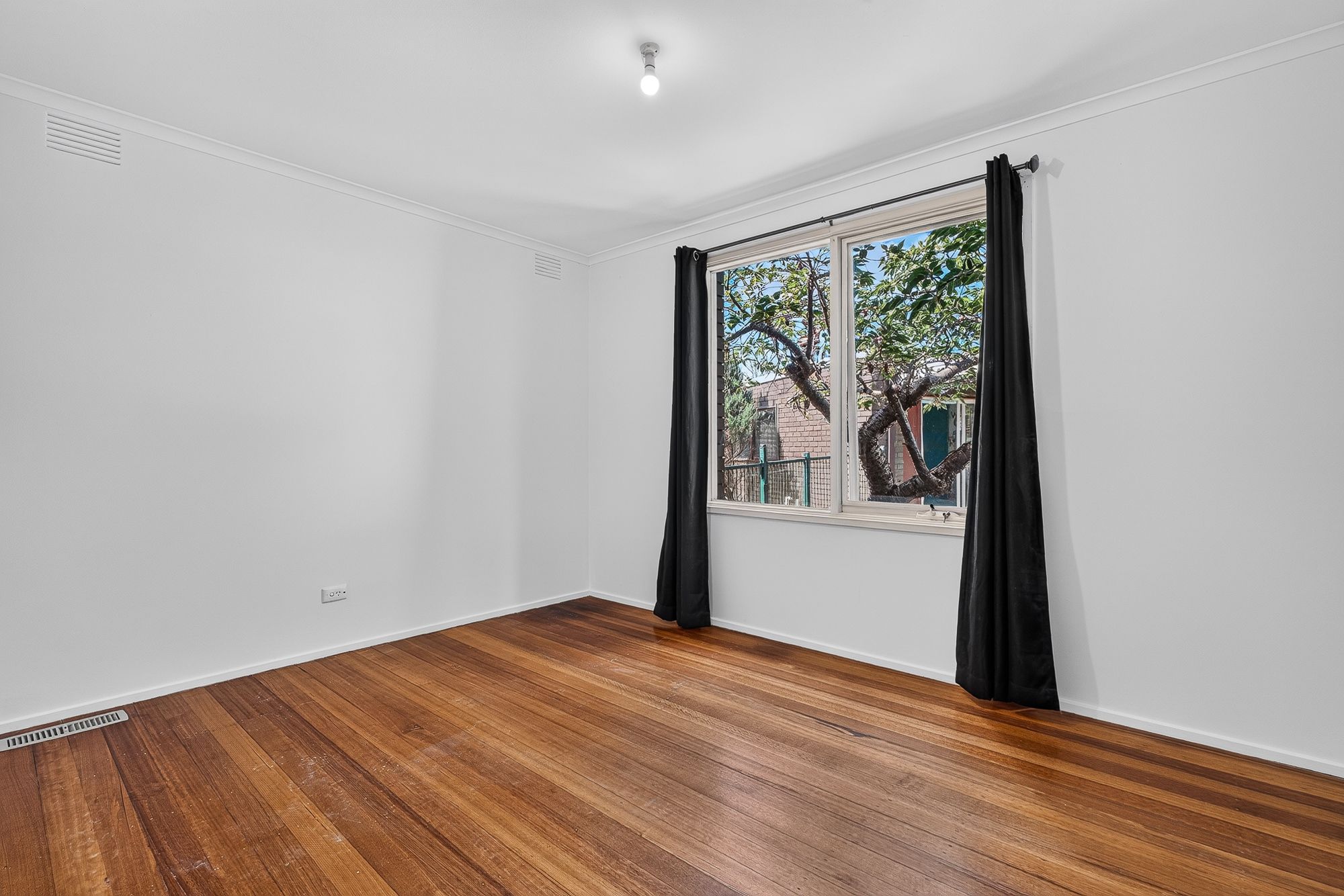 77 Rachelle Drive — photo 13 of 21