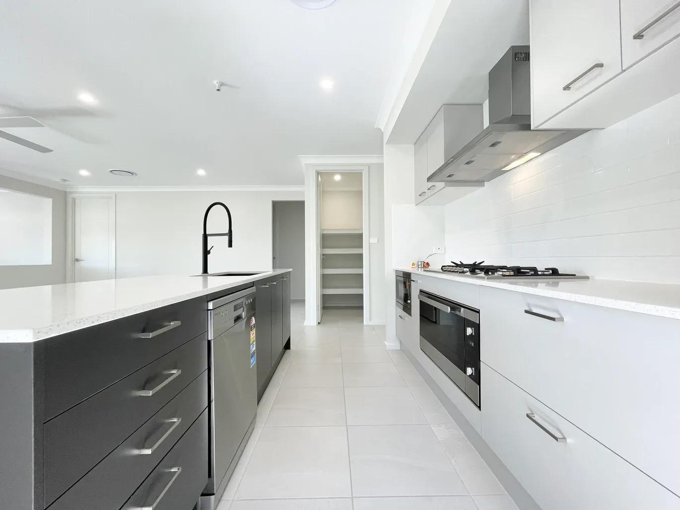 64 Fieldhouse Circuit, Campbelltown, NSW 2560