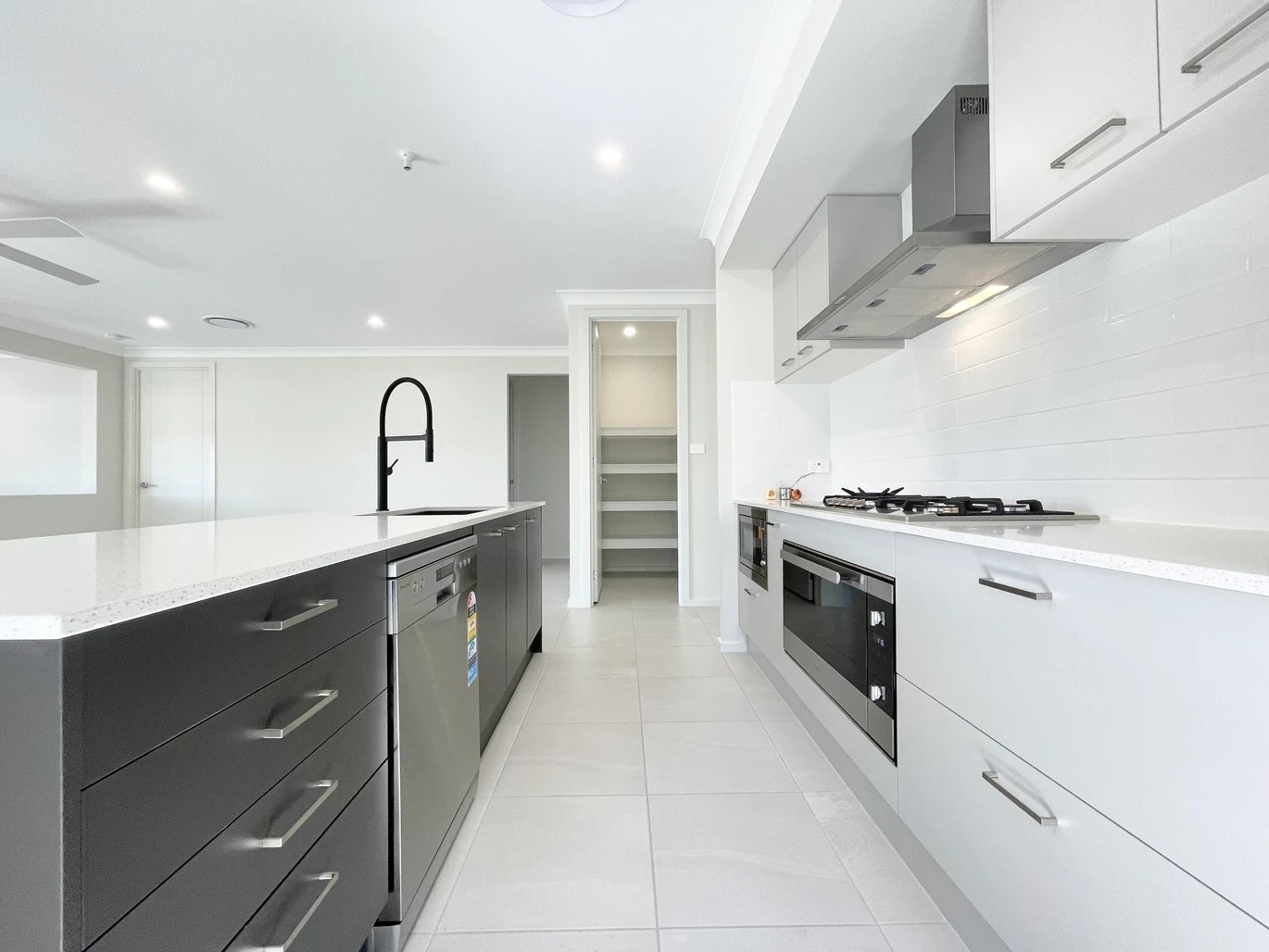 64 Fieldhouse Circuit, Campbelltown, NSW 2560