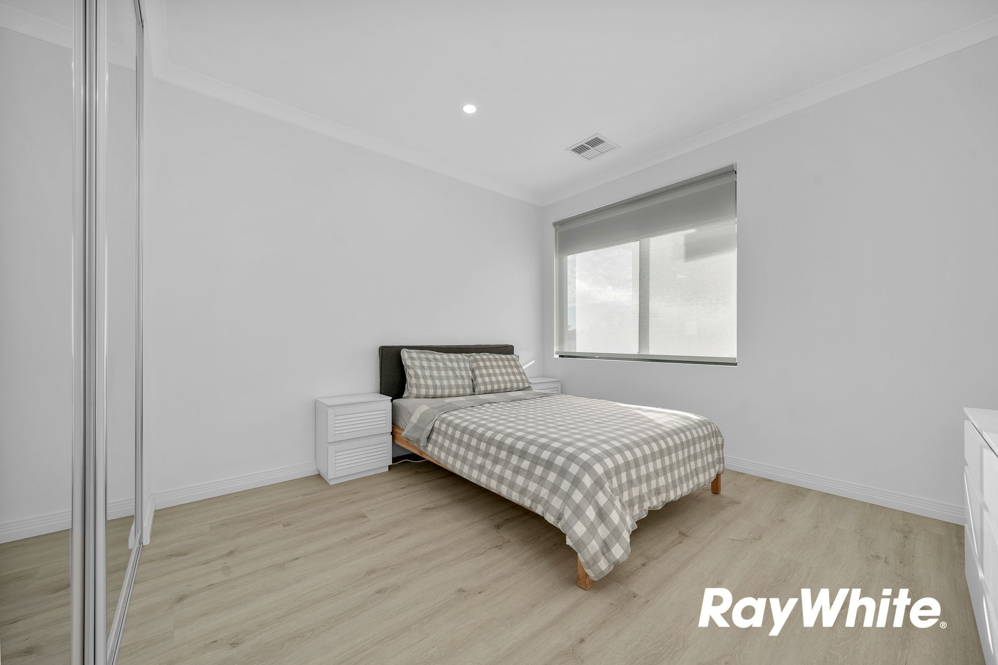 26B Southwark Way — photo 27 of 30