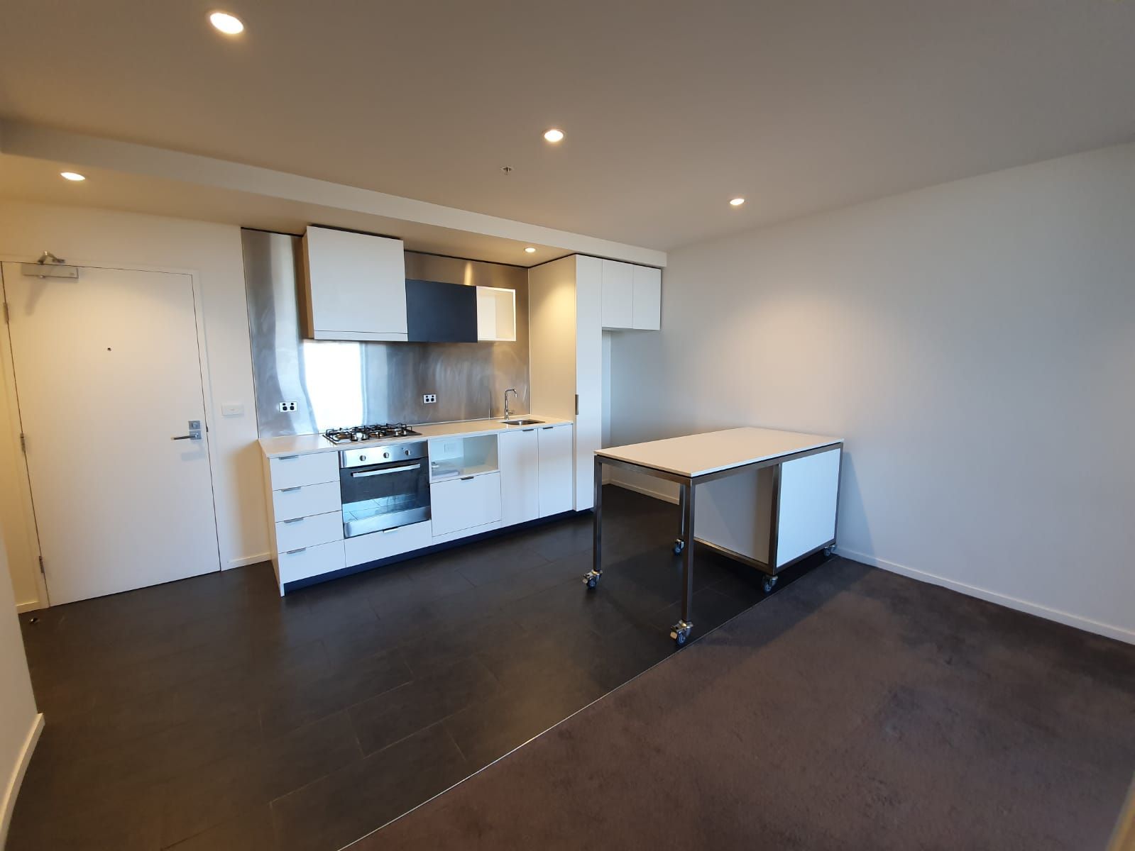 202/19-21 Hanover Street, Oakleigh, VIC 3166
