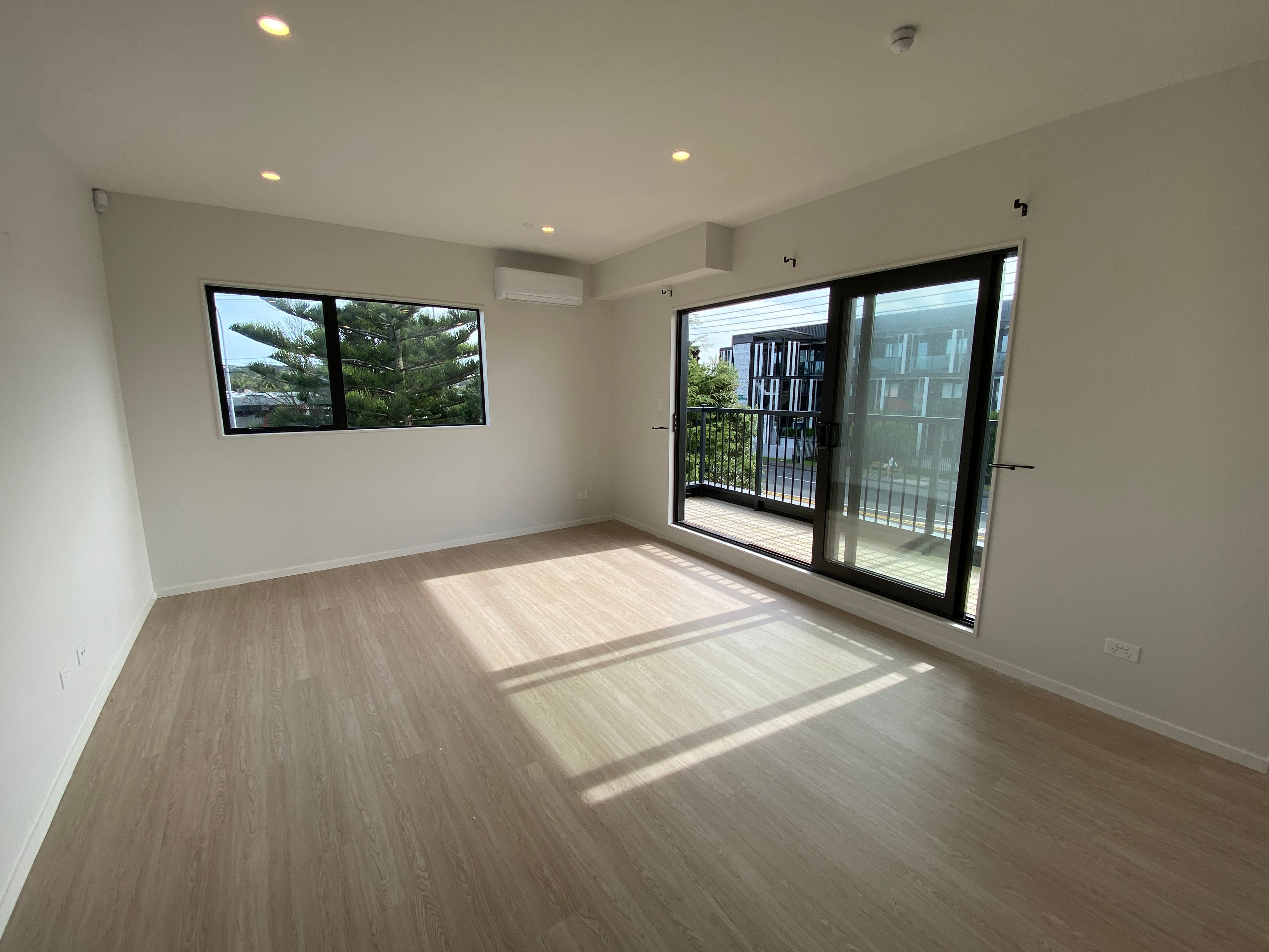 4052 Great North Road, Glen Eden, Waitakere City