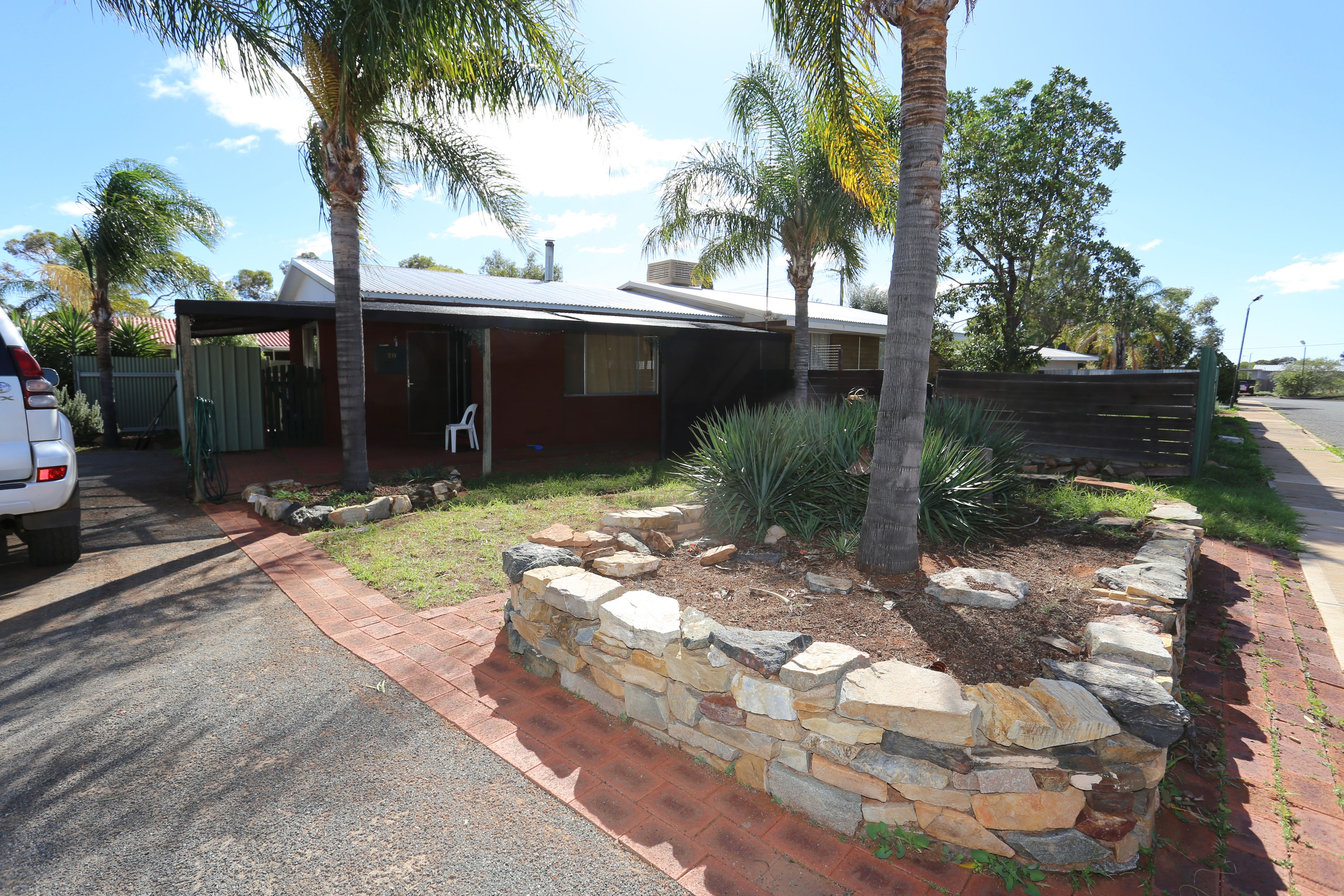 20 Pittosporum Street — photo 14 of 14