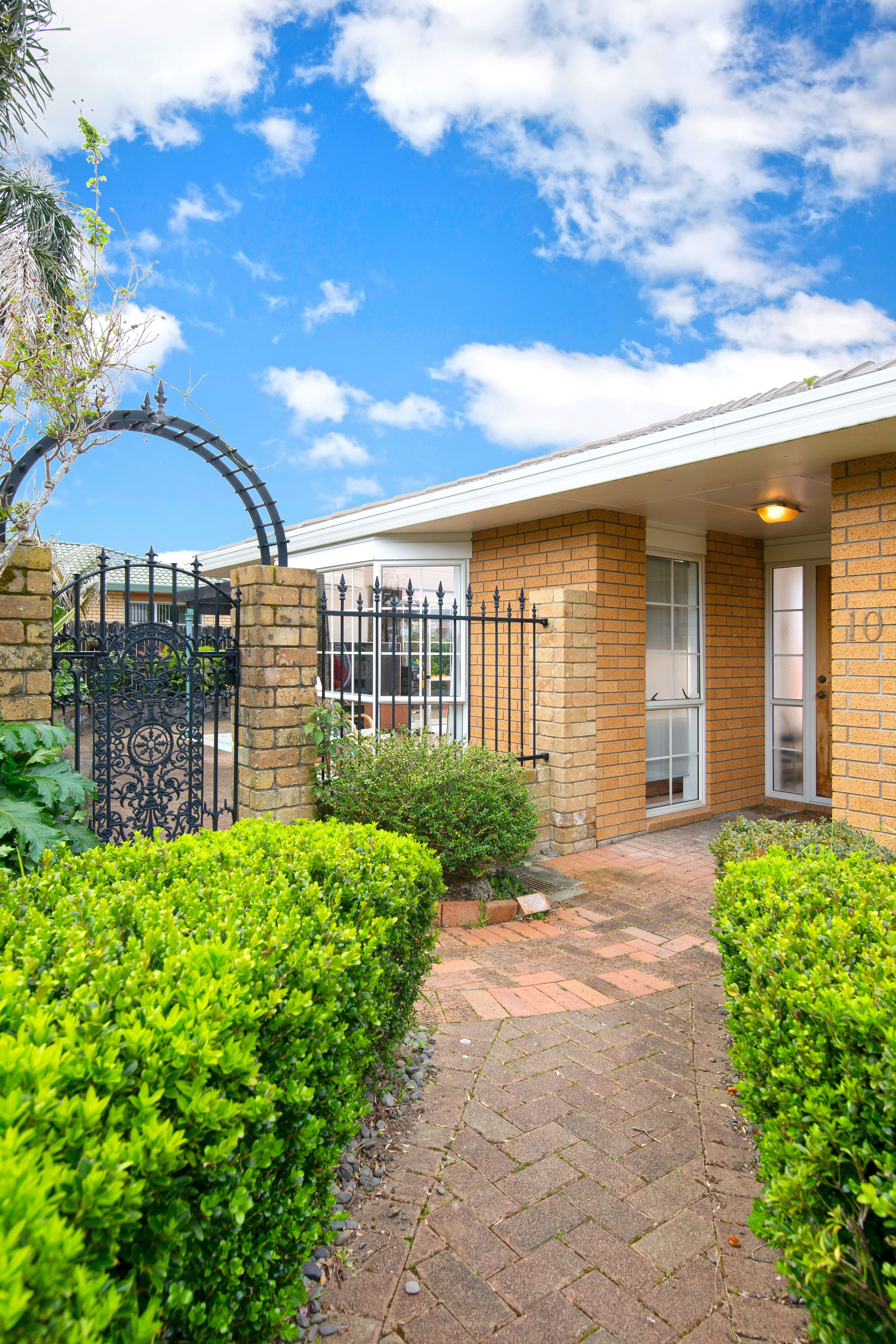 10 John Lister Close, Golflands, Manukau City