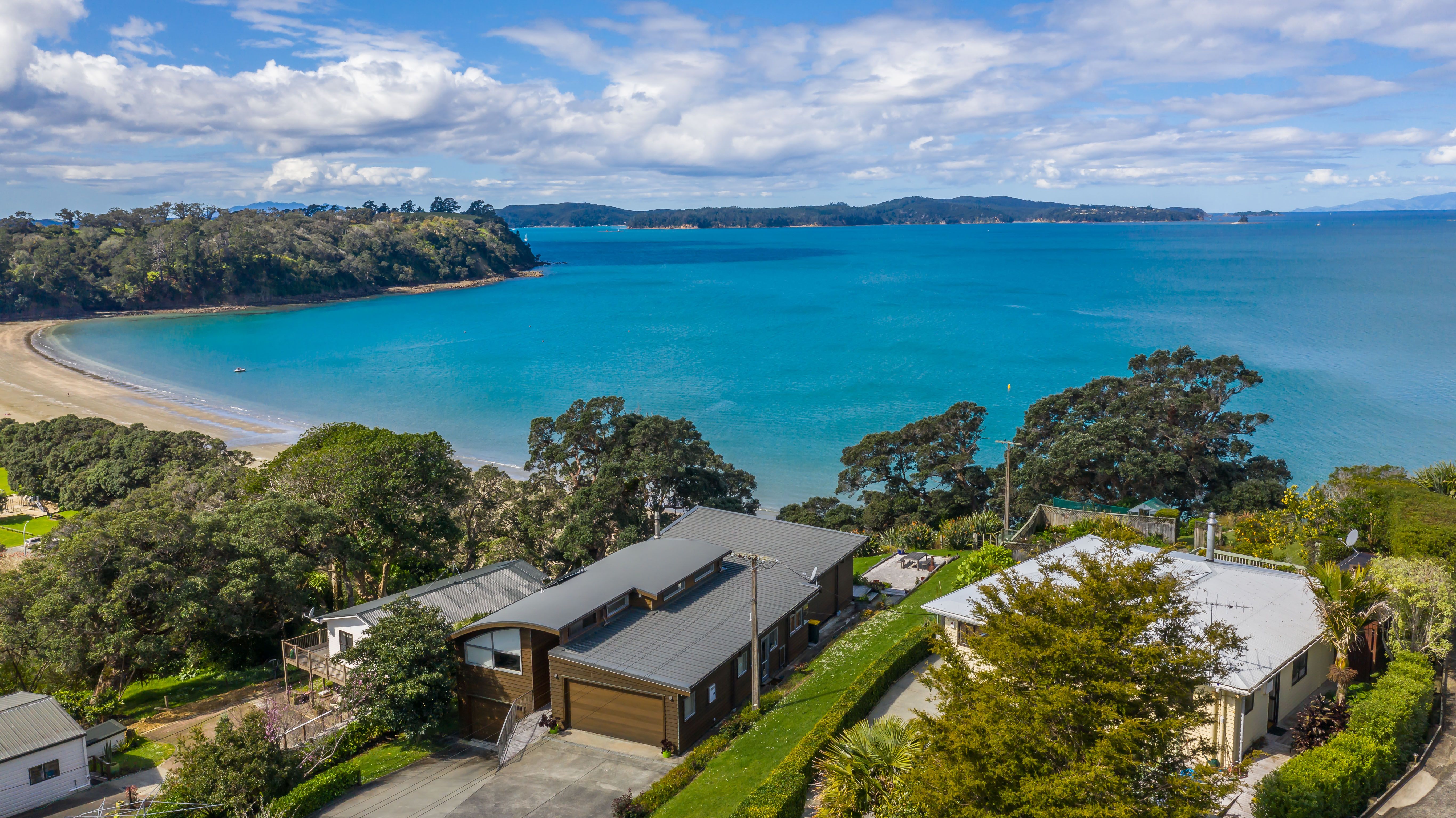 33 Jackson Crescent, Martins Bay, Rodney