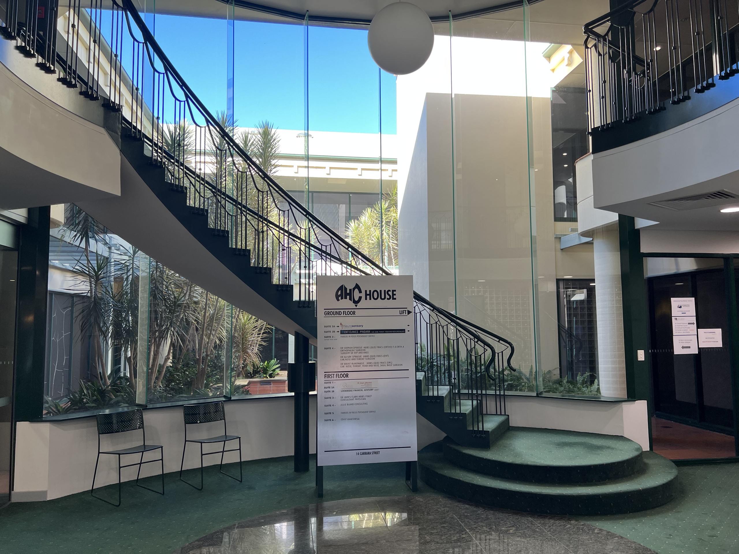 14 Carrara Street, Benowa, QLD 4217