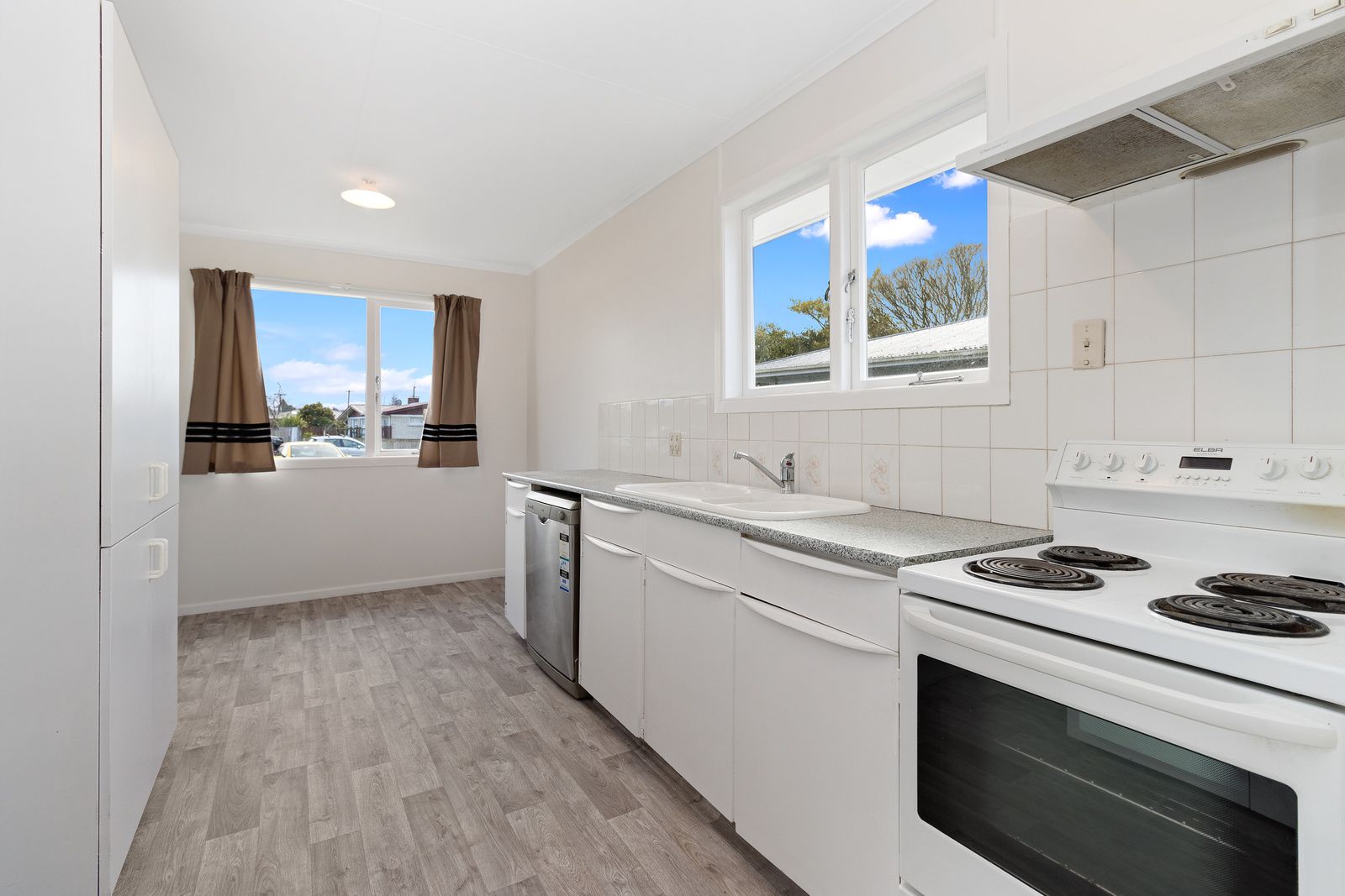 77 Collins Road, Melville, Hamilton City