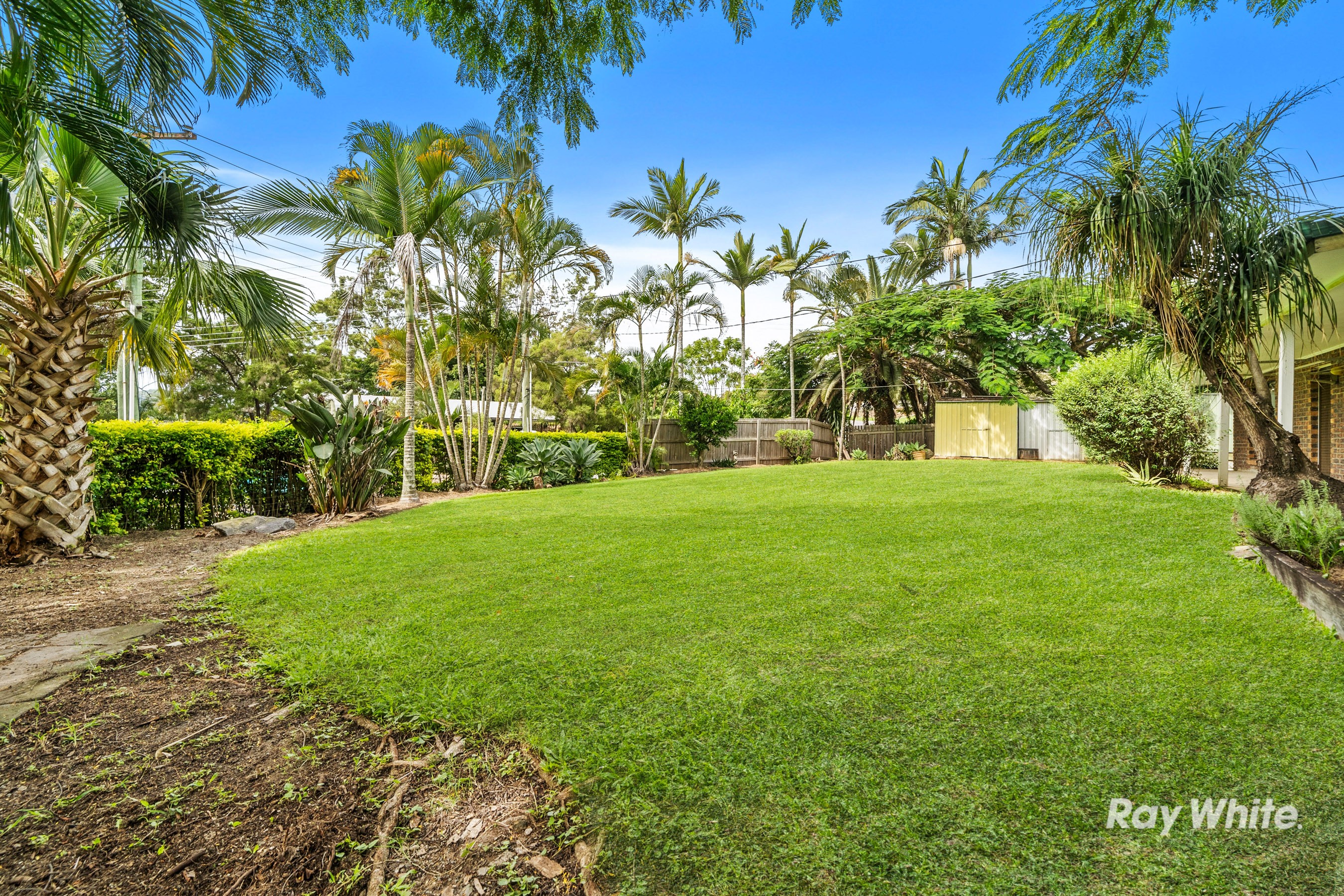 44 Thoms Crescent, Mount Warren Park, QLD 4207