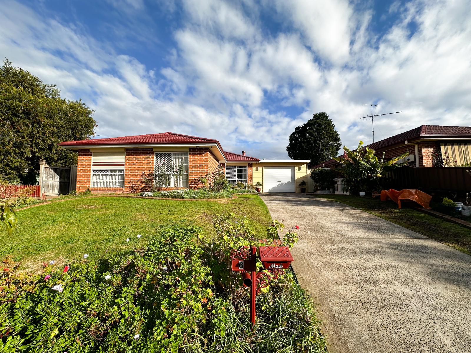 6 Oswald Crescent — photo from Ray White Macarthur Group
