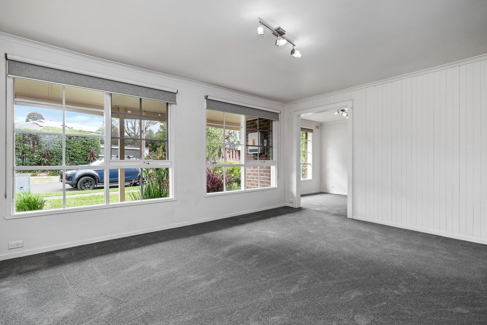 36 Larnook Crescent, Mooroolbark, VIC 3138
