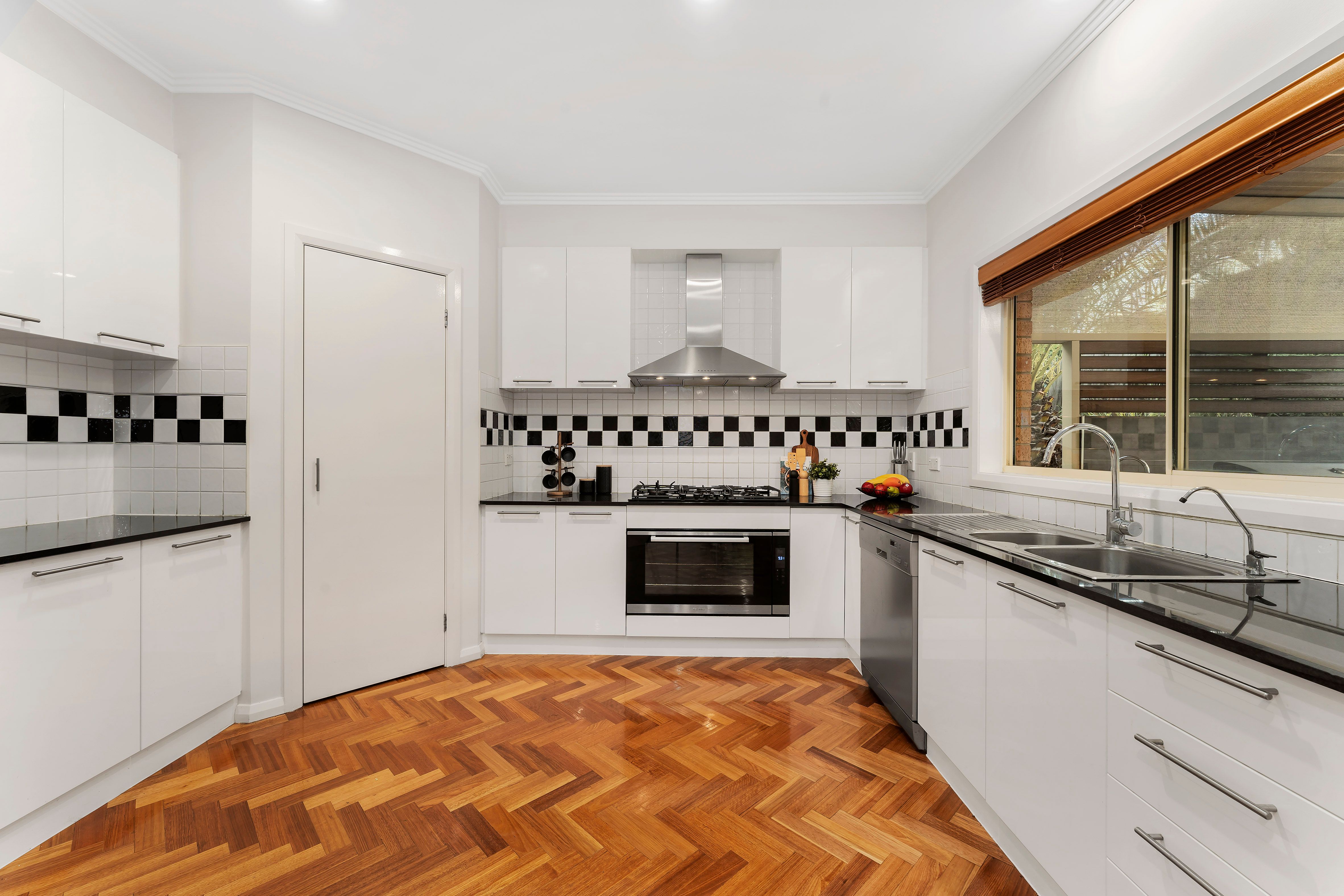 13 Alain Avenue, South Morang, VIC 3752