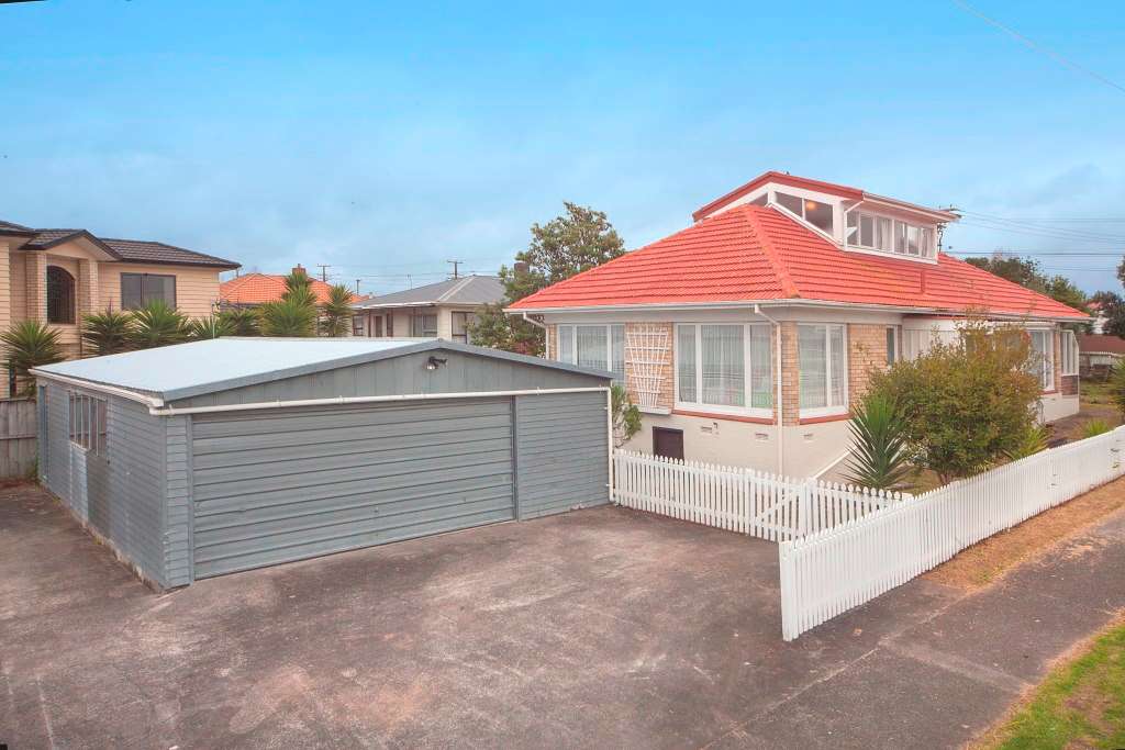 35 Archibald Road photo 1