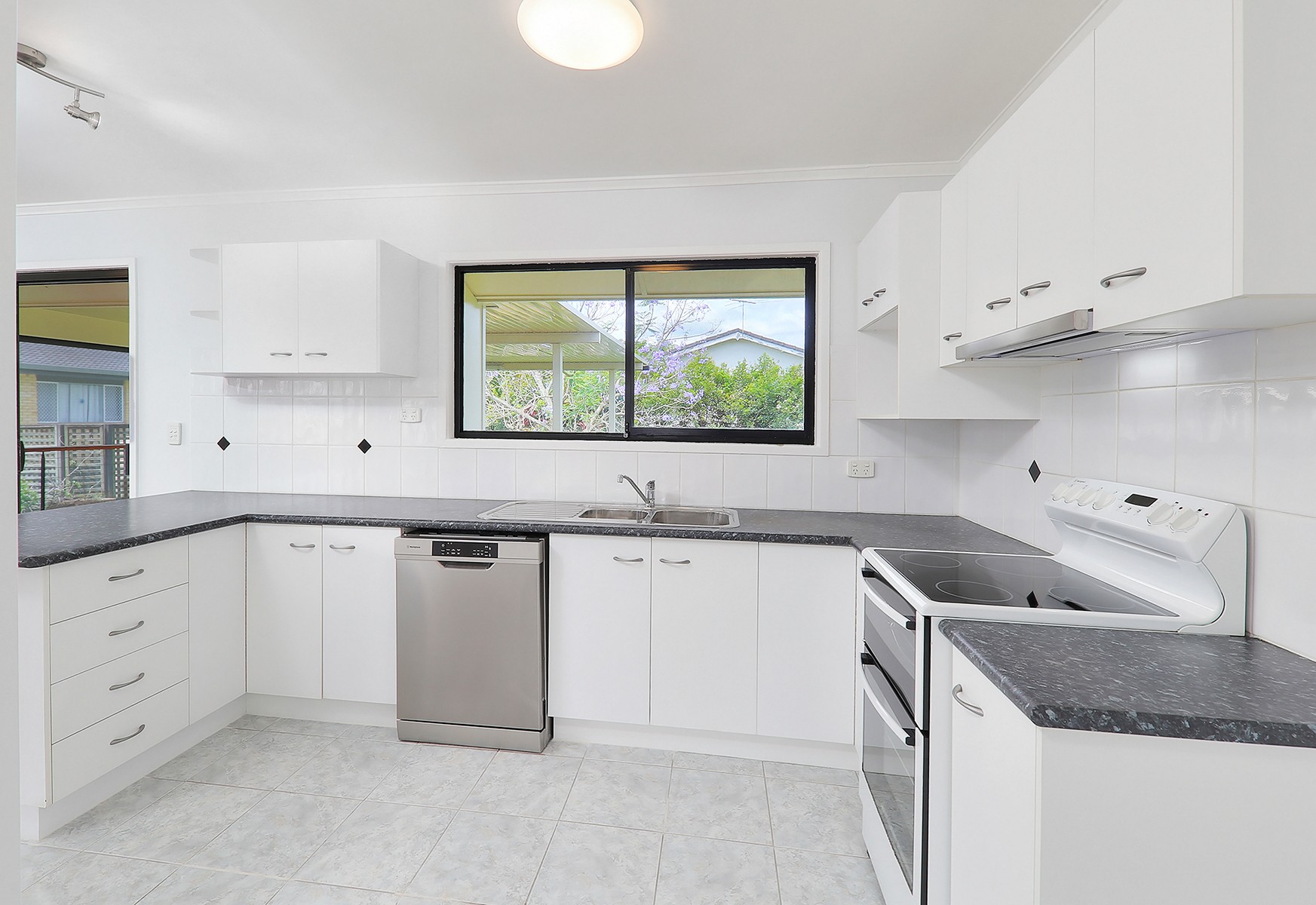75 Pickworth Street, Upper Mount Gravatt, QLD 4122