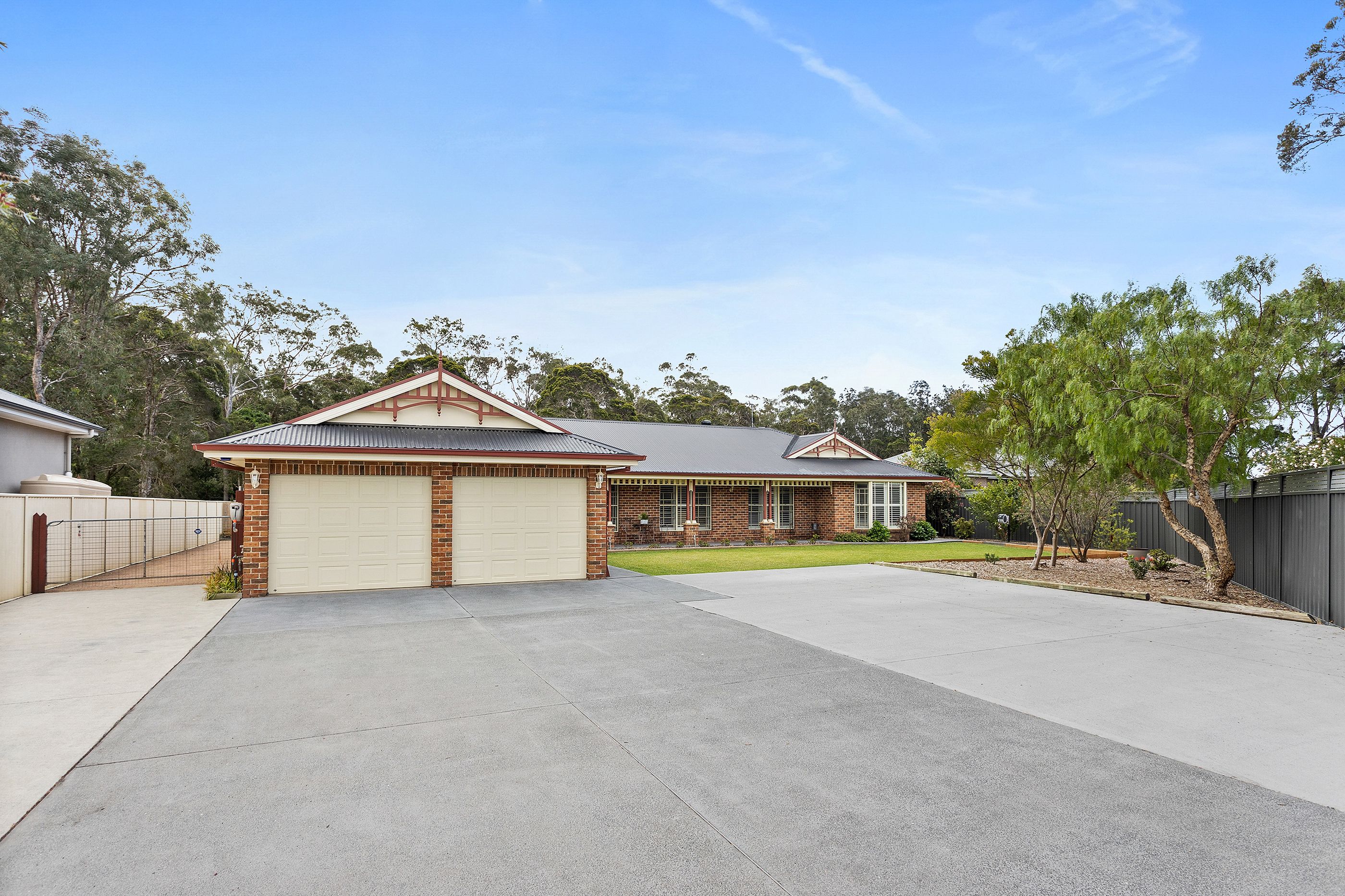 46 Station Road, Albion Park Rail NSW 2527