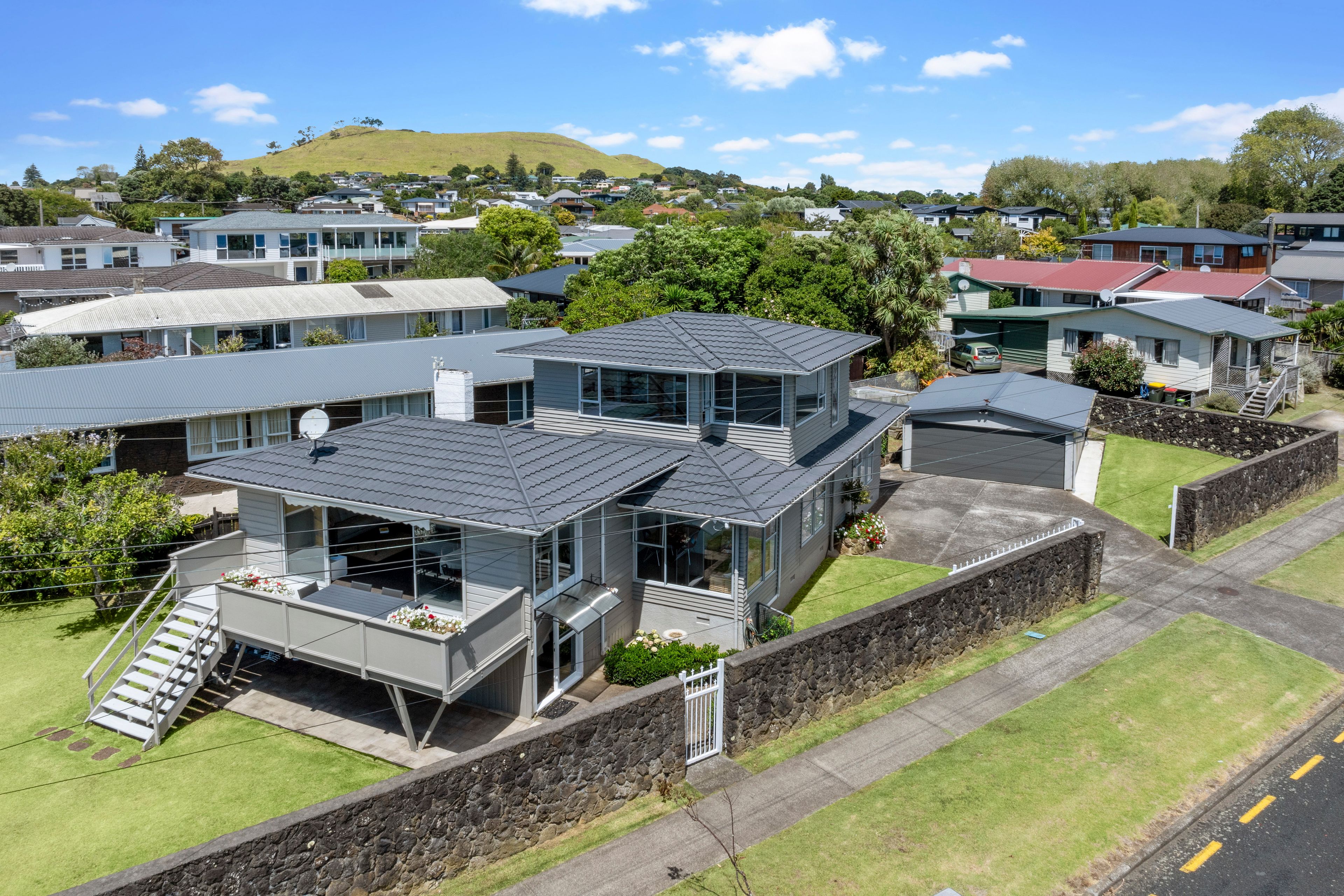 2 House Avenue, Mangere Bridge, Manukau City