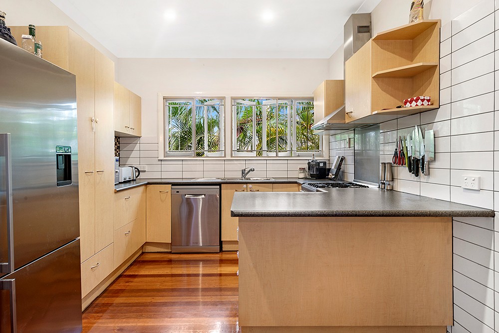 16 Wonersh Street, Carina, QLD 4152