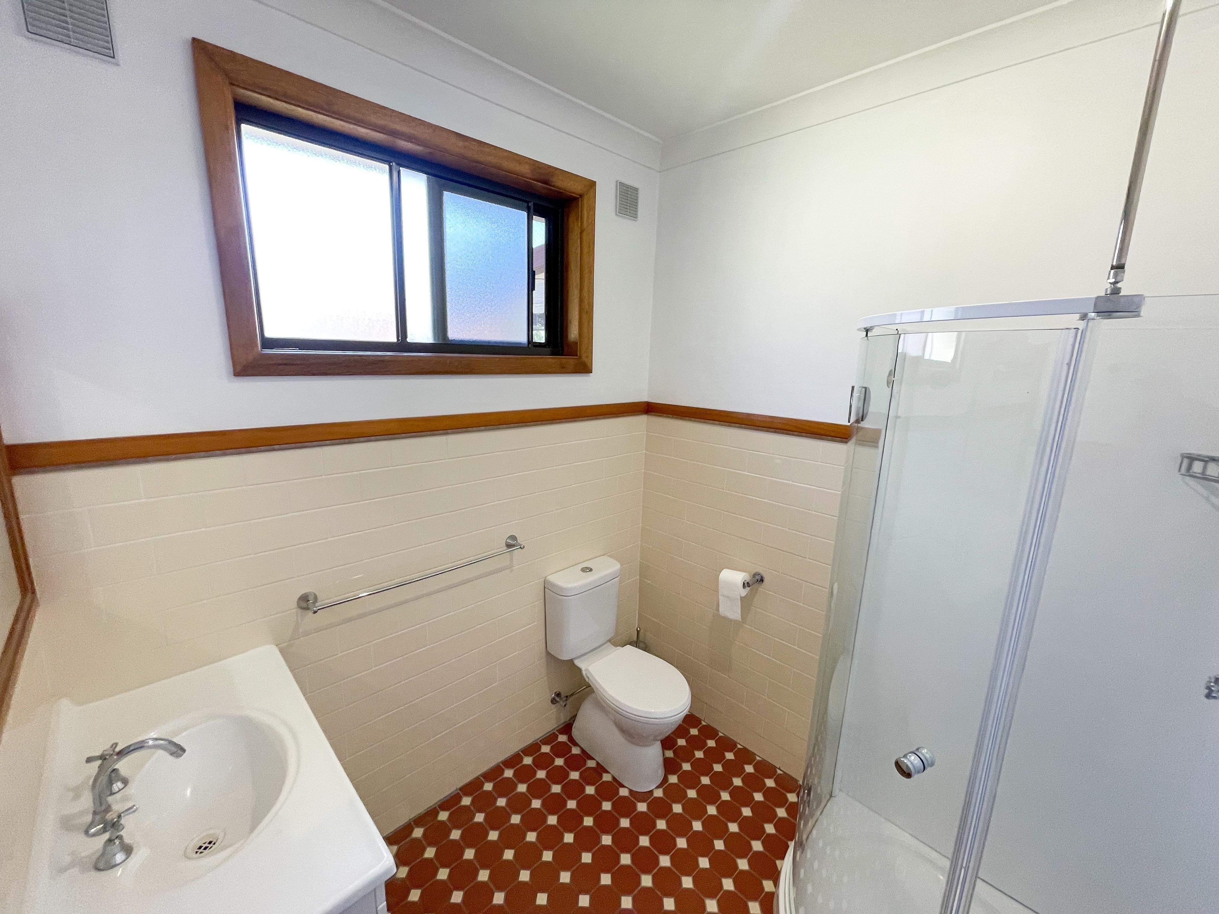 62 Edward Street, Barrack Heights, NSW 2528