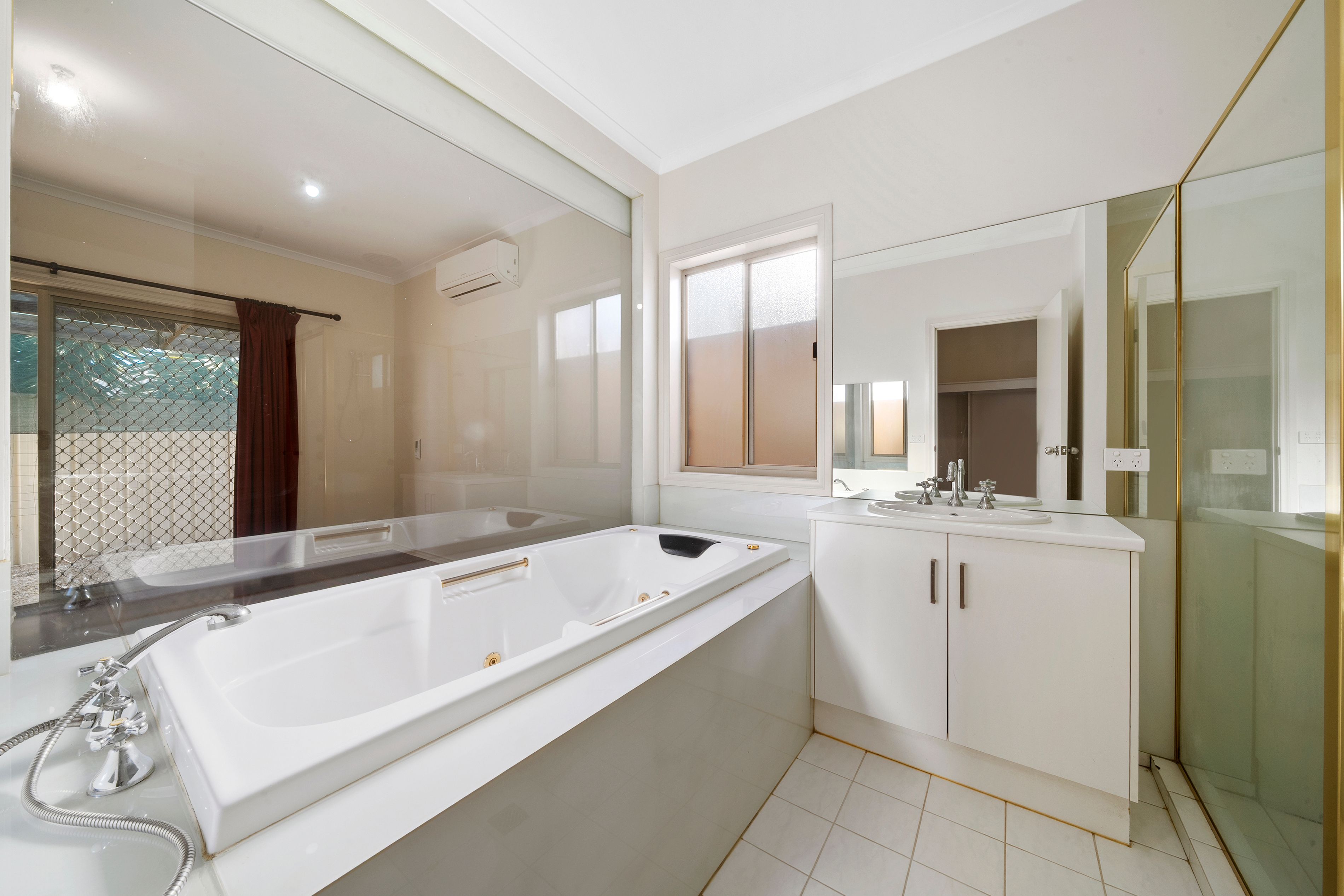 28A & 28 Acacia Avenue — photo 9 of 30
