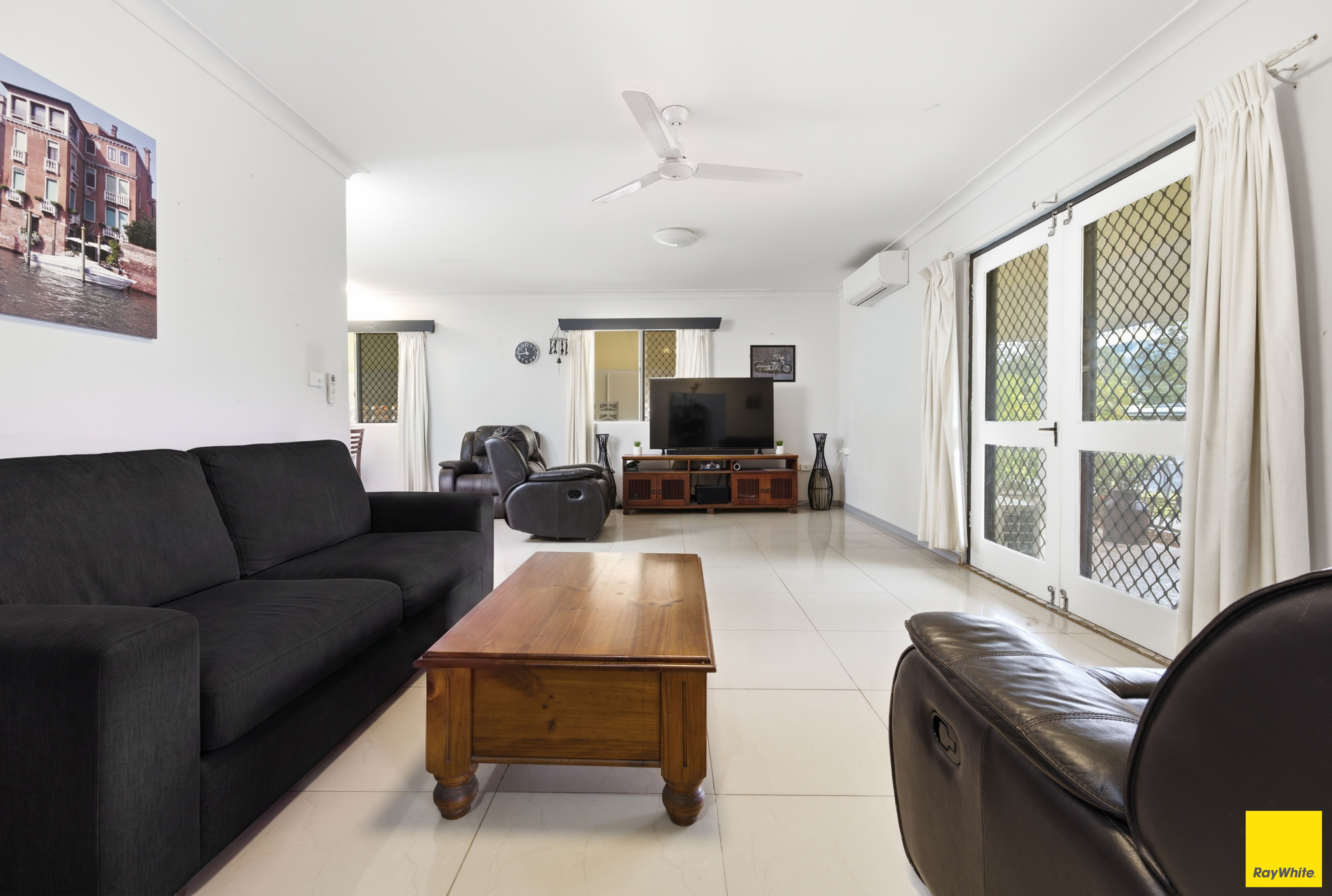 16 Melaleuca Street — photo 8 of 26