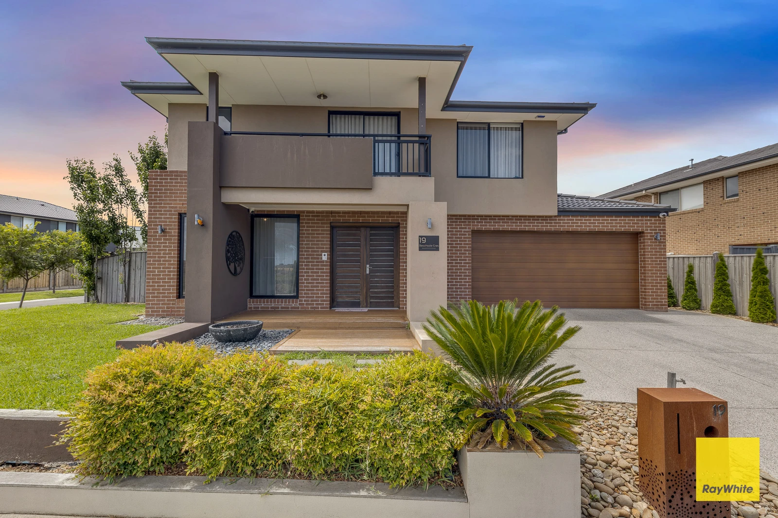 19 Beachside Cre, Point Cook, VIC 3030