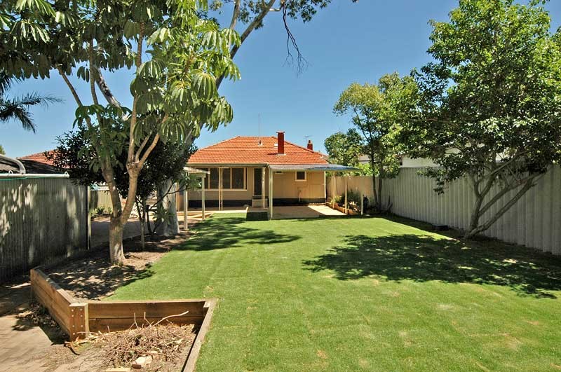 49 Gladstone Road, Rivervale, WA 6103