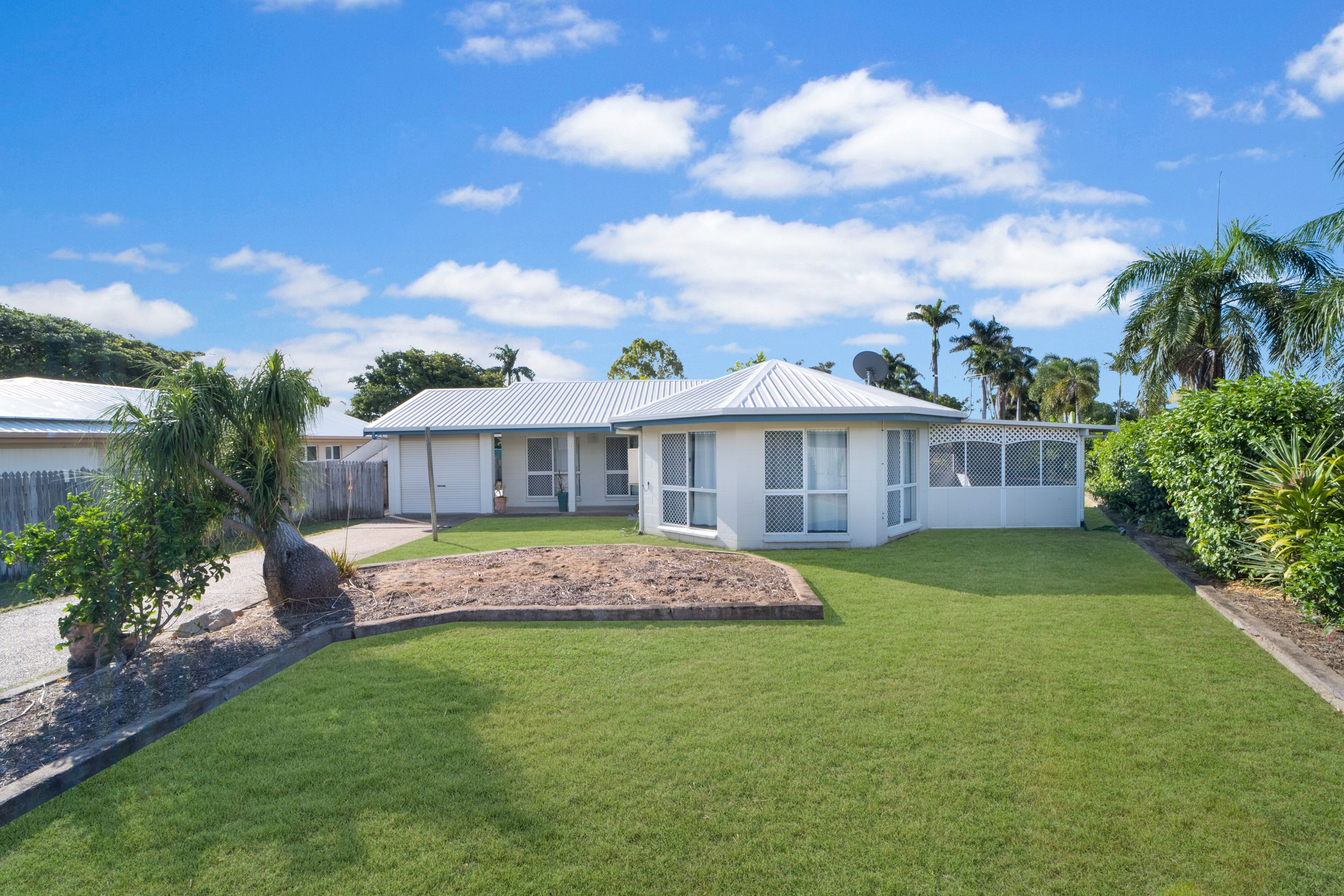 11 Rutherford Street, Wulguru QLD 4811