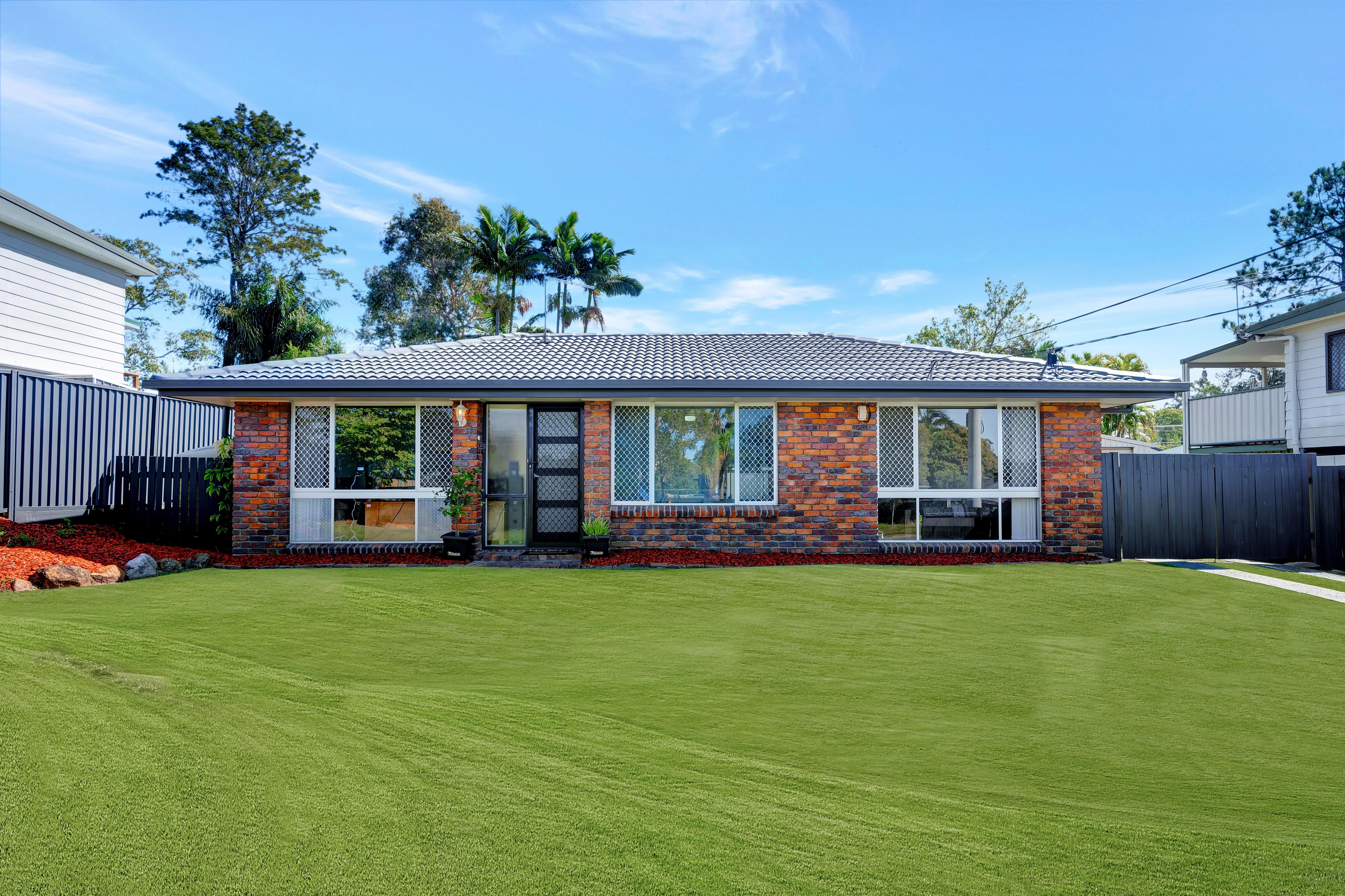 37 Limerick Drive, Crestmead QLD 4132