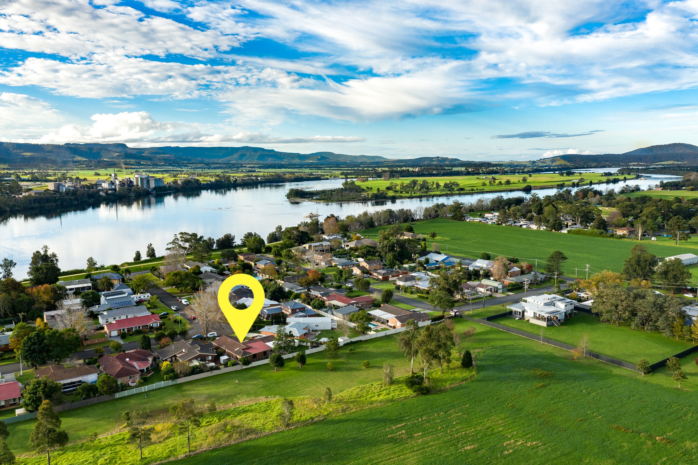 14 Lyrebird Drive, Nowra, NSW 2541