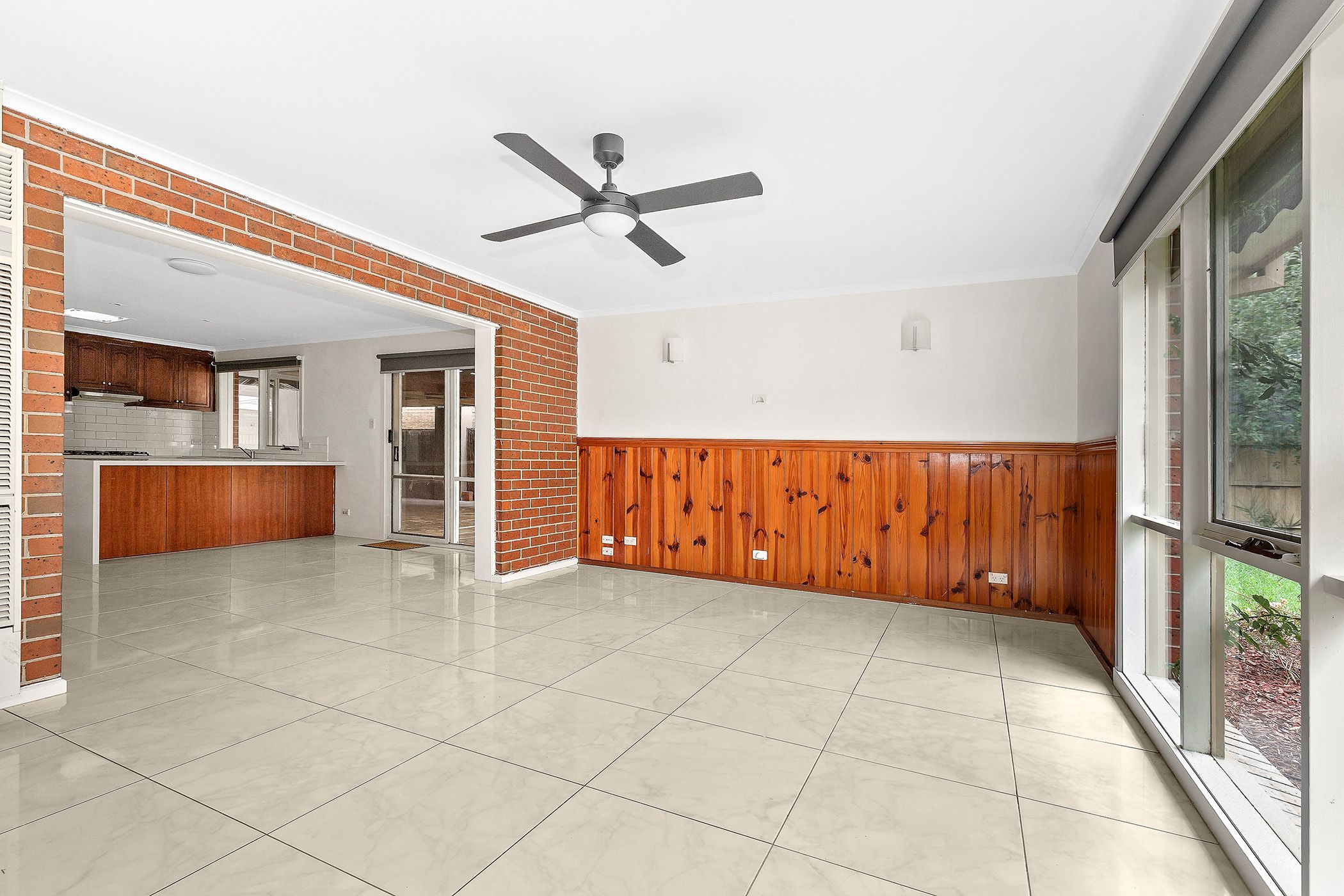 8 Fosters Court — photo 3 of 13