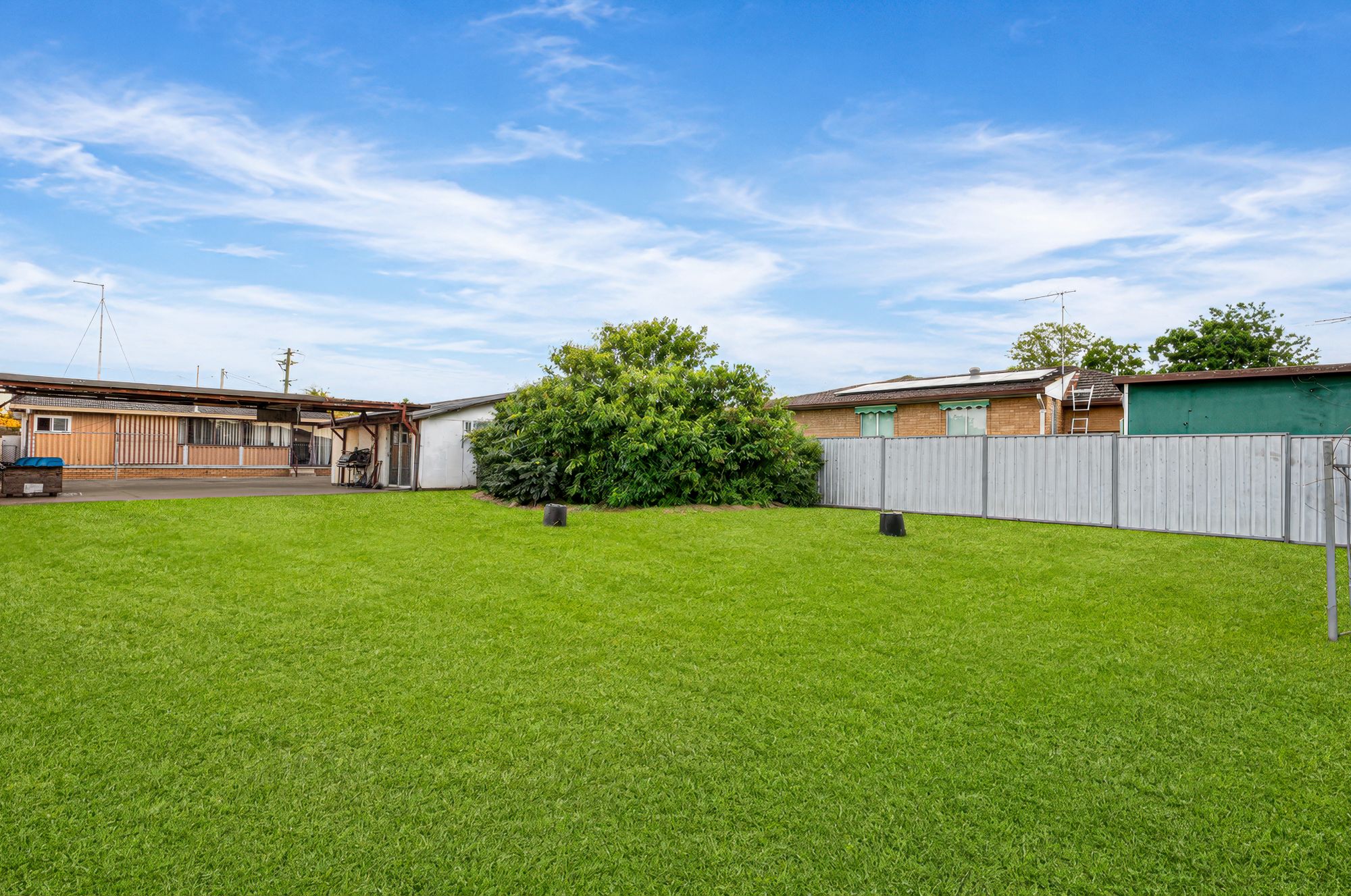 63 Canberra Street — photo 3 of 14