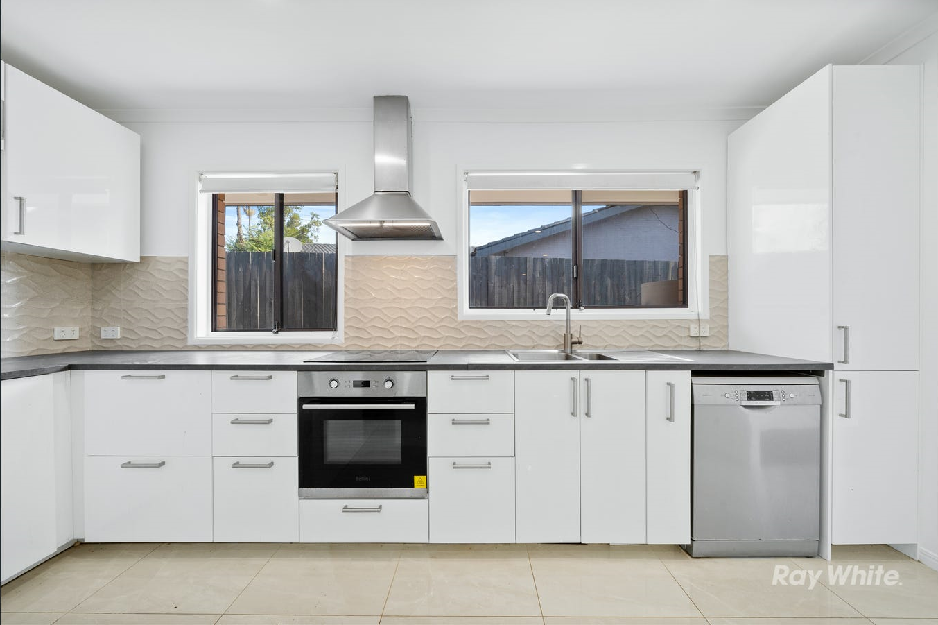 34 Wenlock Crescent, Springwood, QLD 4127