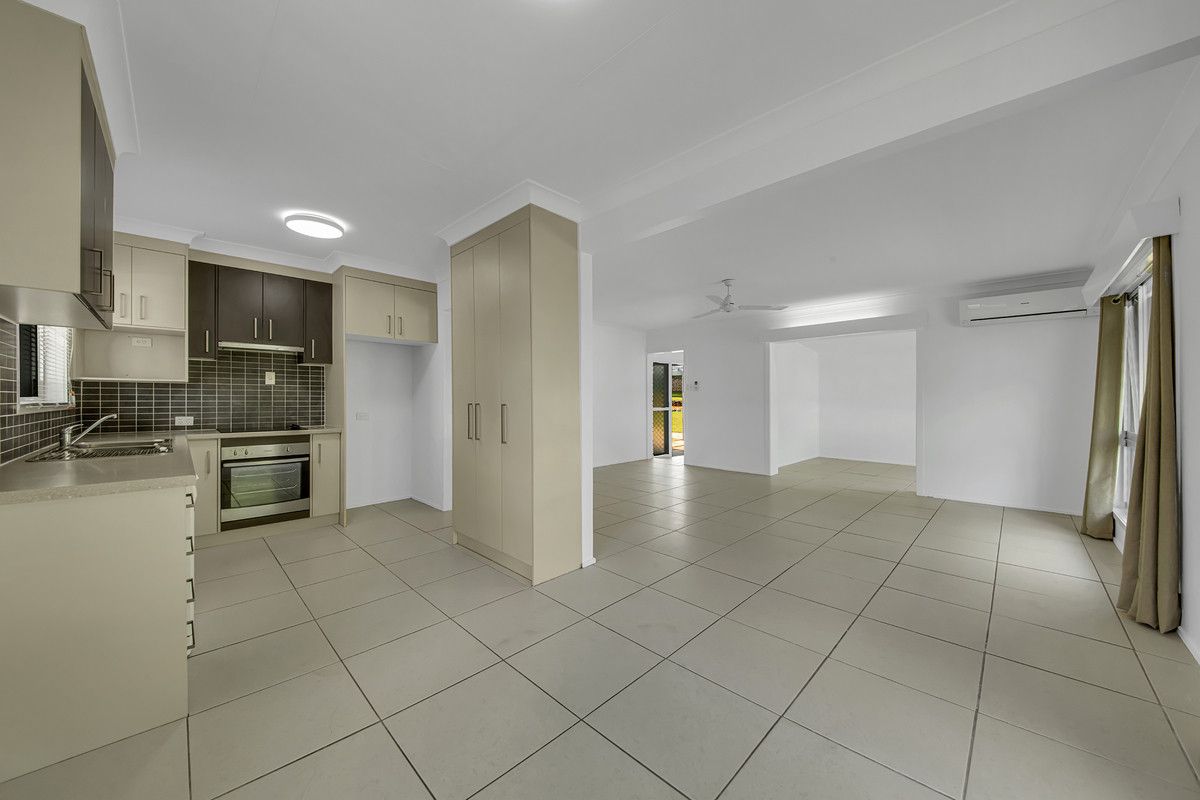 10 Brolga Avenue — photo 9 of 20