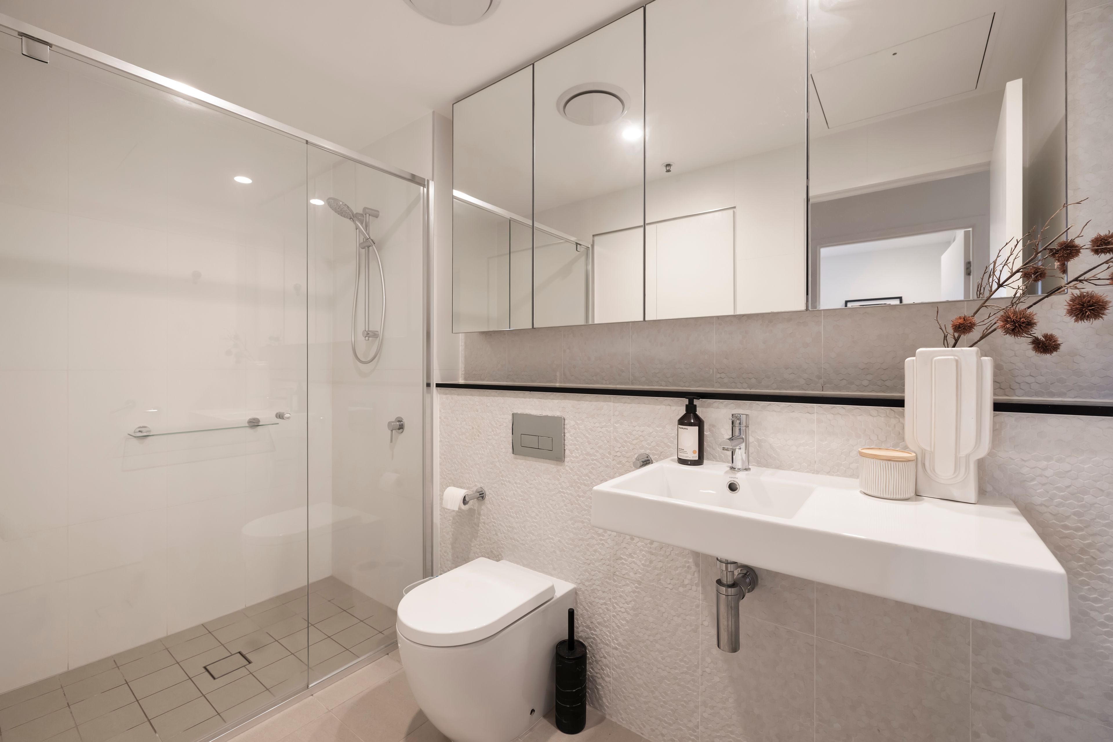 505/12 Cunningham Street — photo 8 of 12