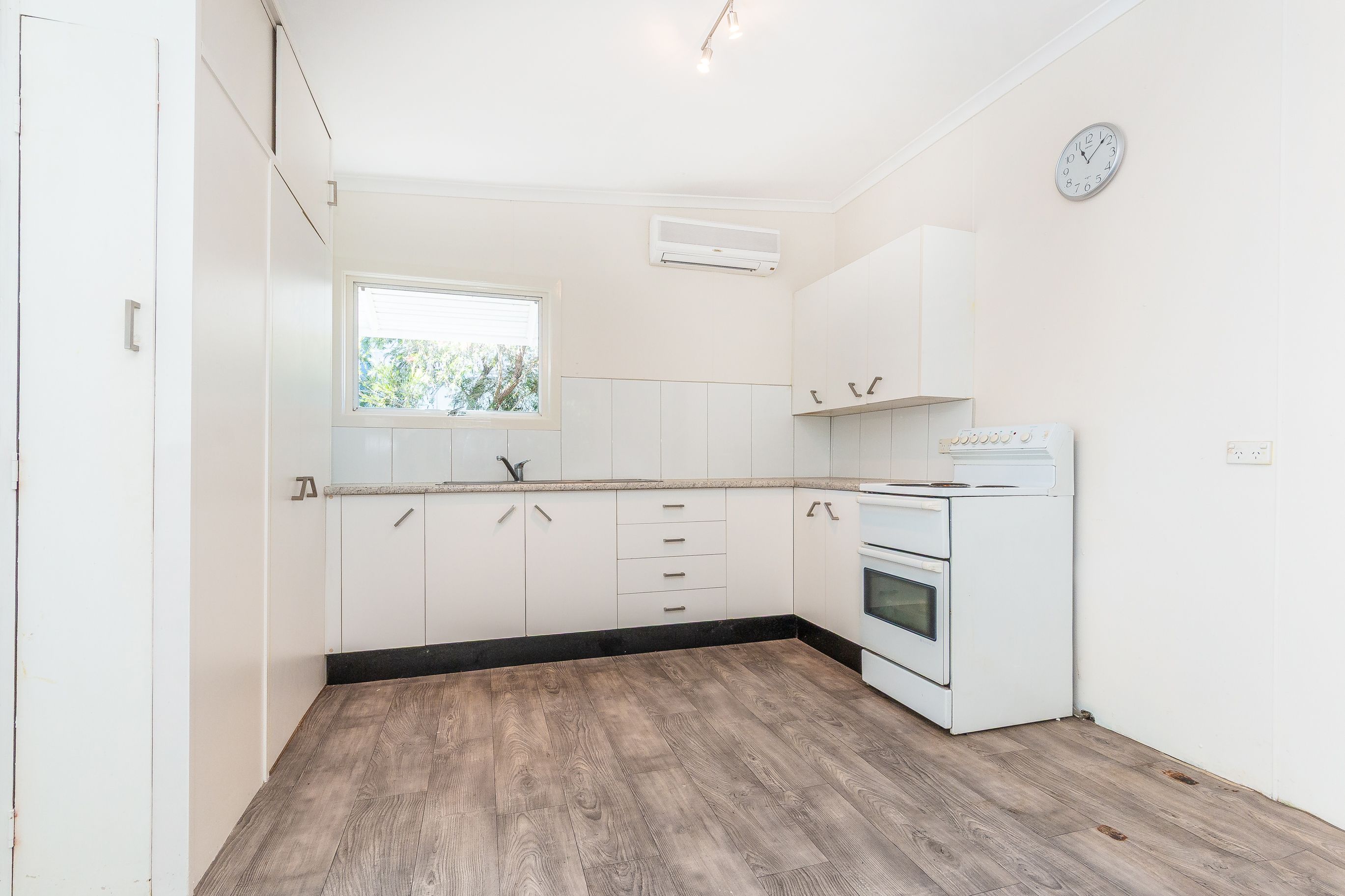 24 Rogers Road, Clontarf, QLD 4019