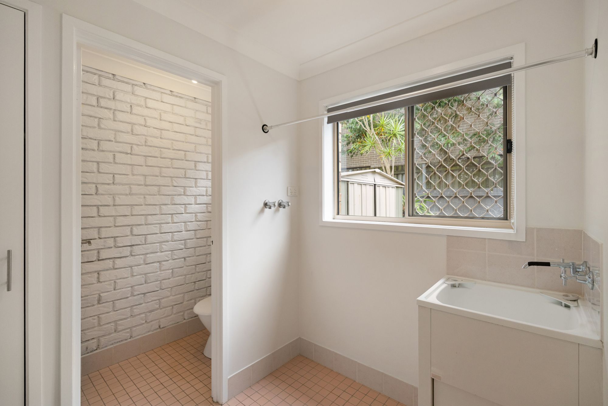 2/18 Orana Street — photo 10 of 13