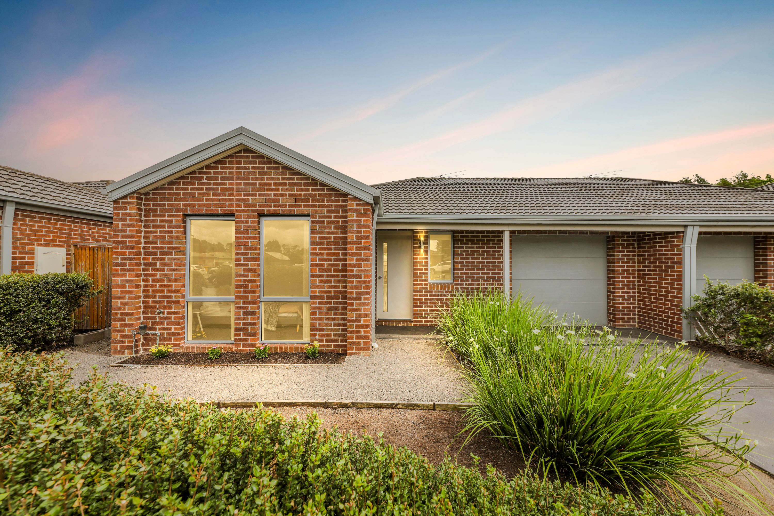 3 Guest Road, Pakenham, VIC 3810 Sold Unit Ray White Pakenham