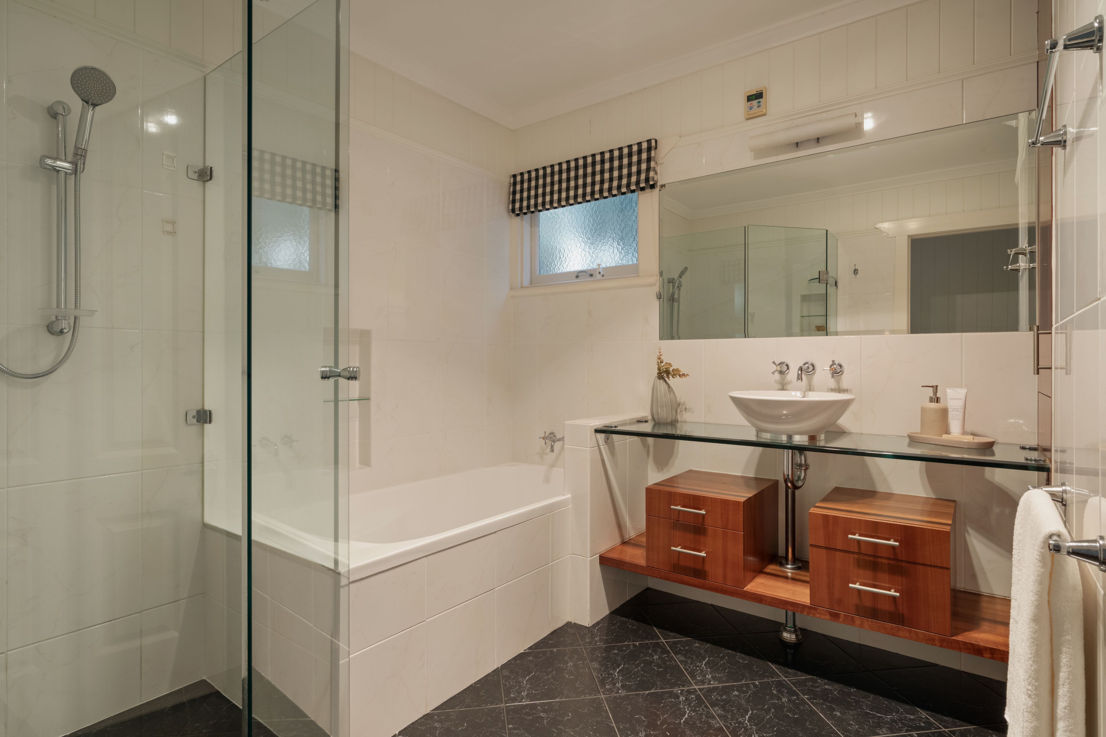 4 Bearsden Avenue — photo 20 of 26