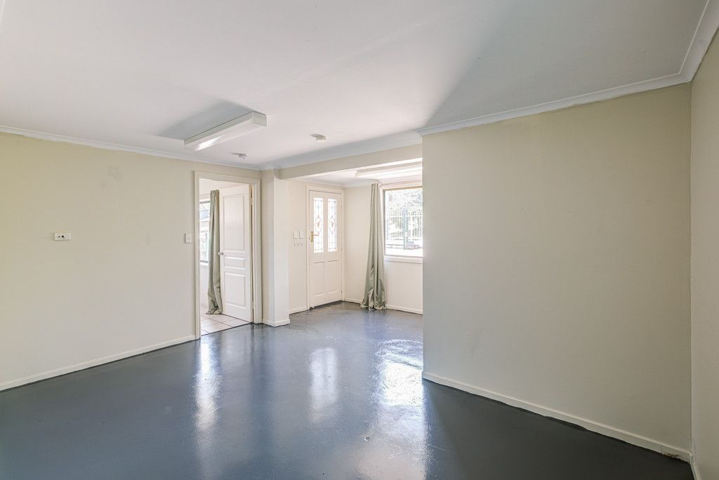 133 Waratah Drive — photo 12 of 14