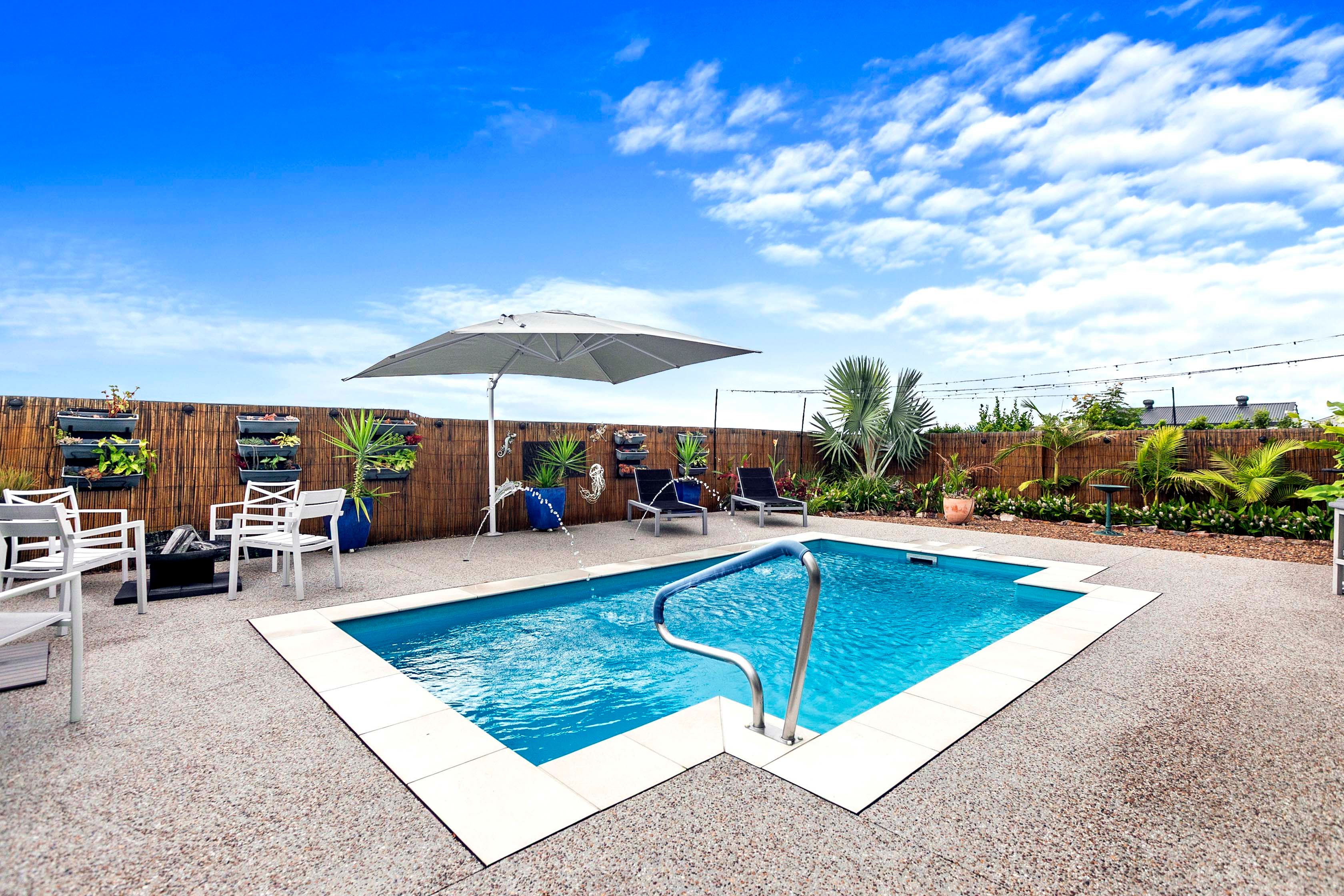 41 Spring Way, Nikenbah, QLD 4655