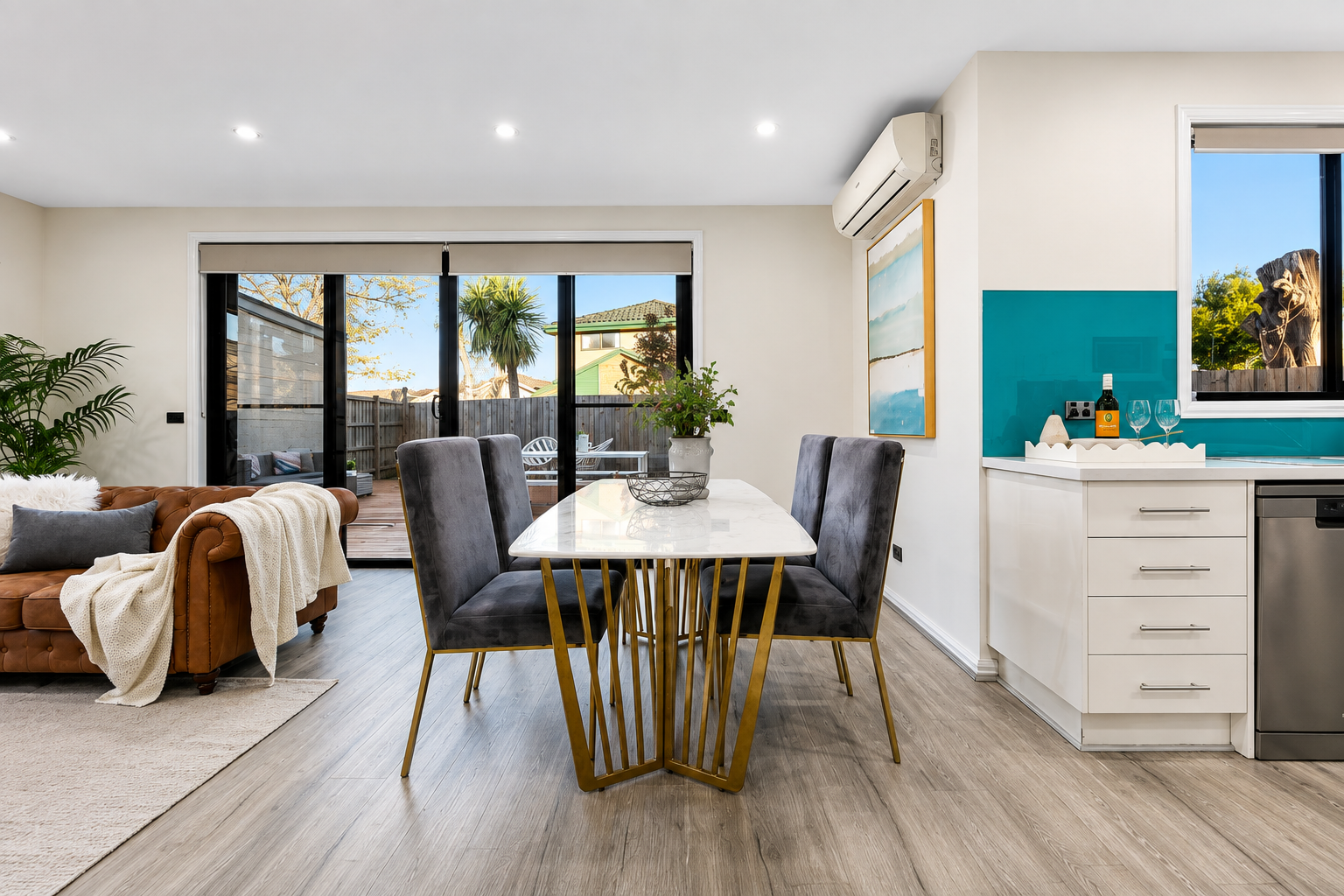 2/3 Bella Court — photo 3 of 10