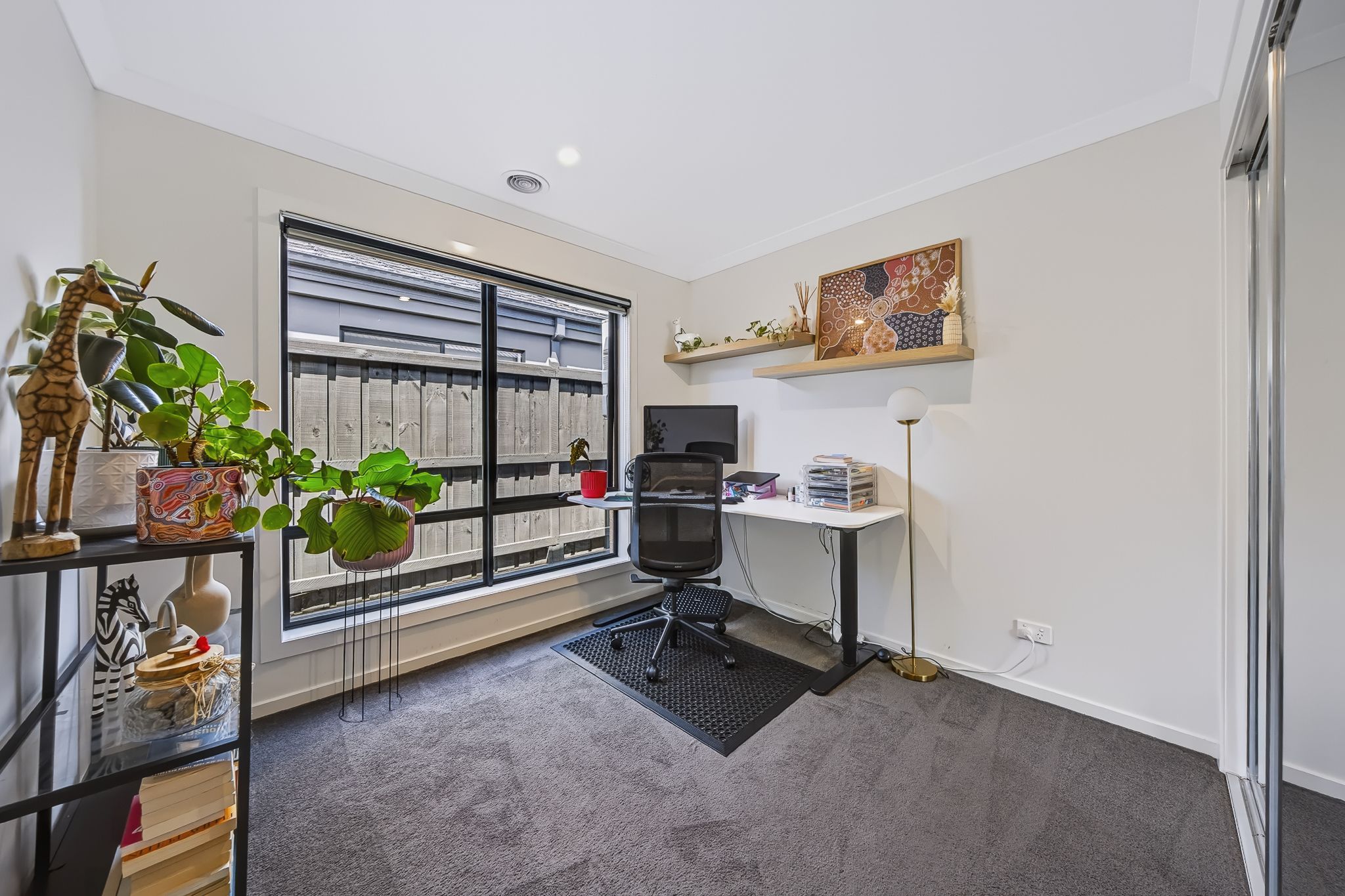 9 Venetia Way — photo 8 of 12