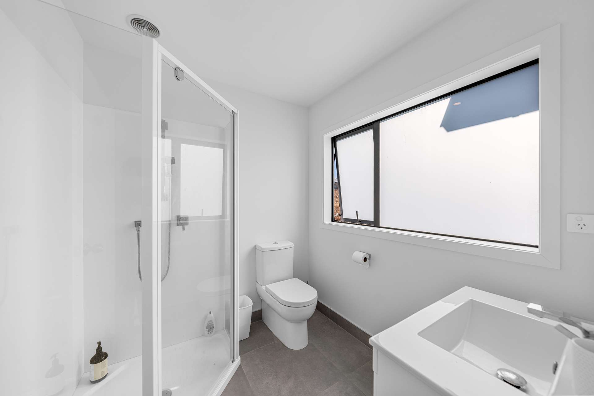 40 Accolage Boulevard photo 8