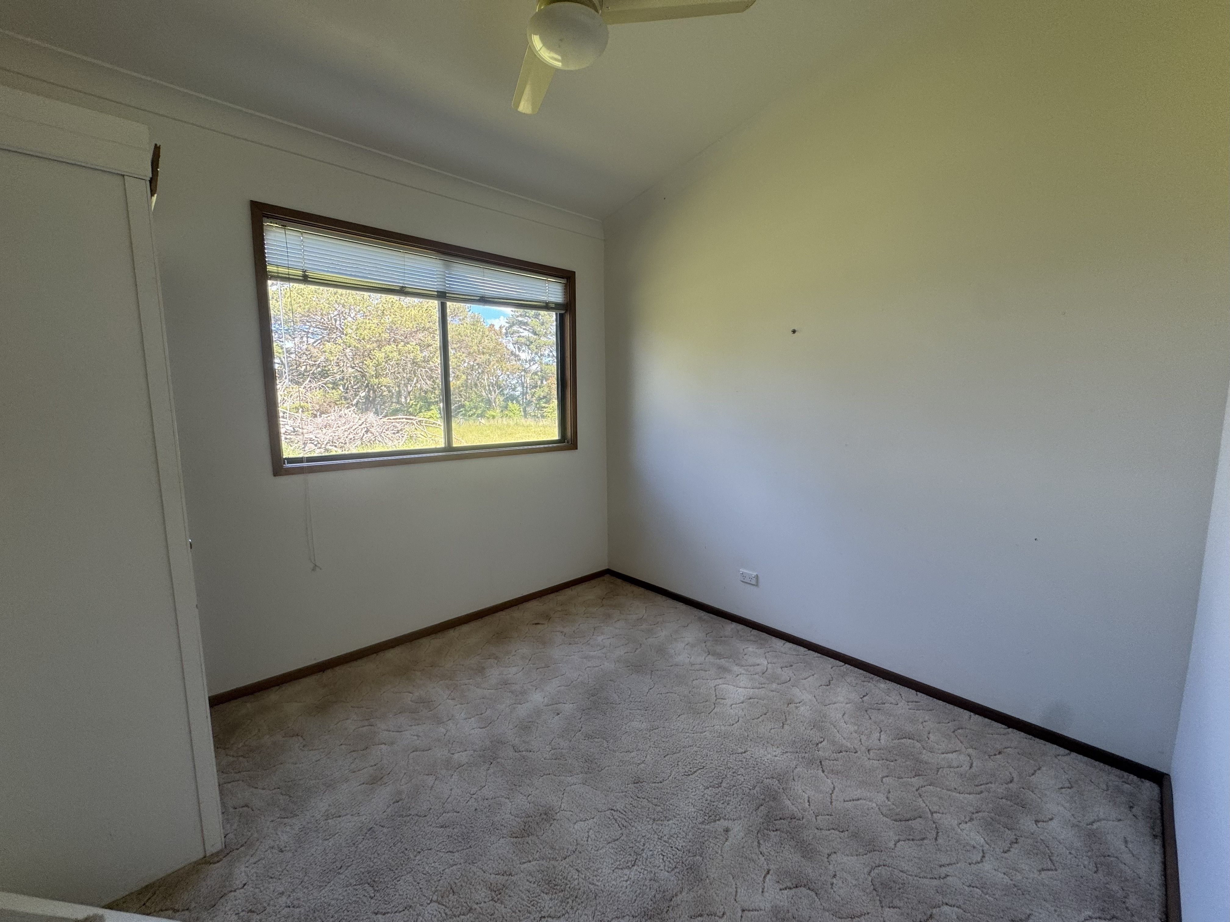 198 Bannister Lane — photo 6 of 7