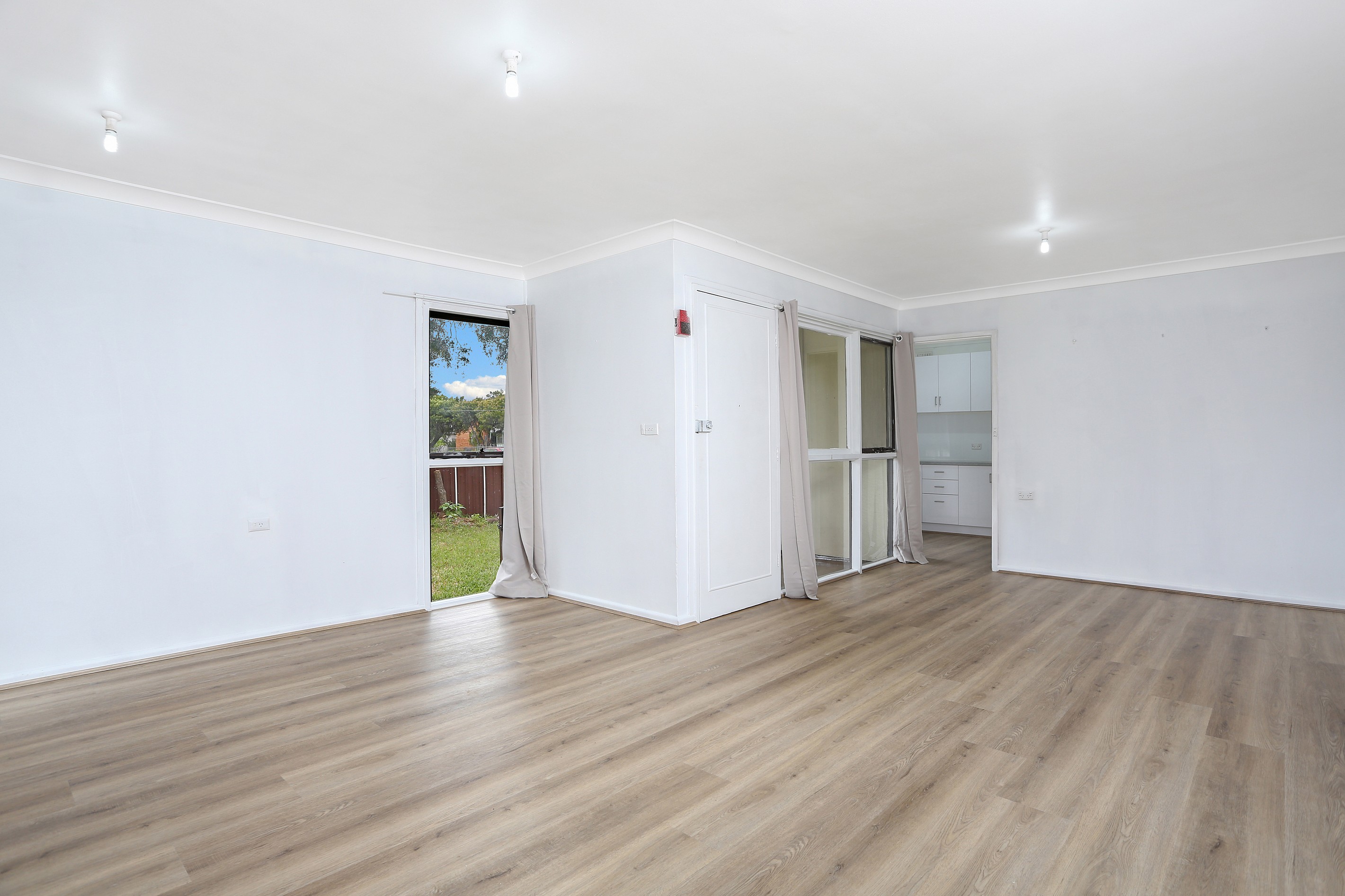 3 Palau Crescent, Lethbridge Park, NSW 2770
