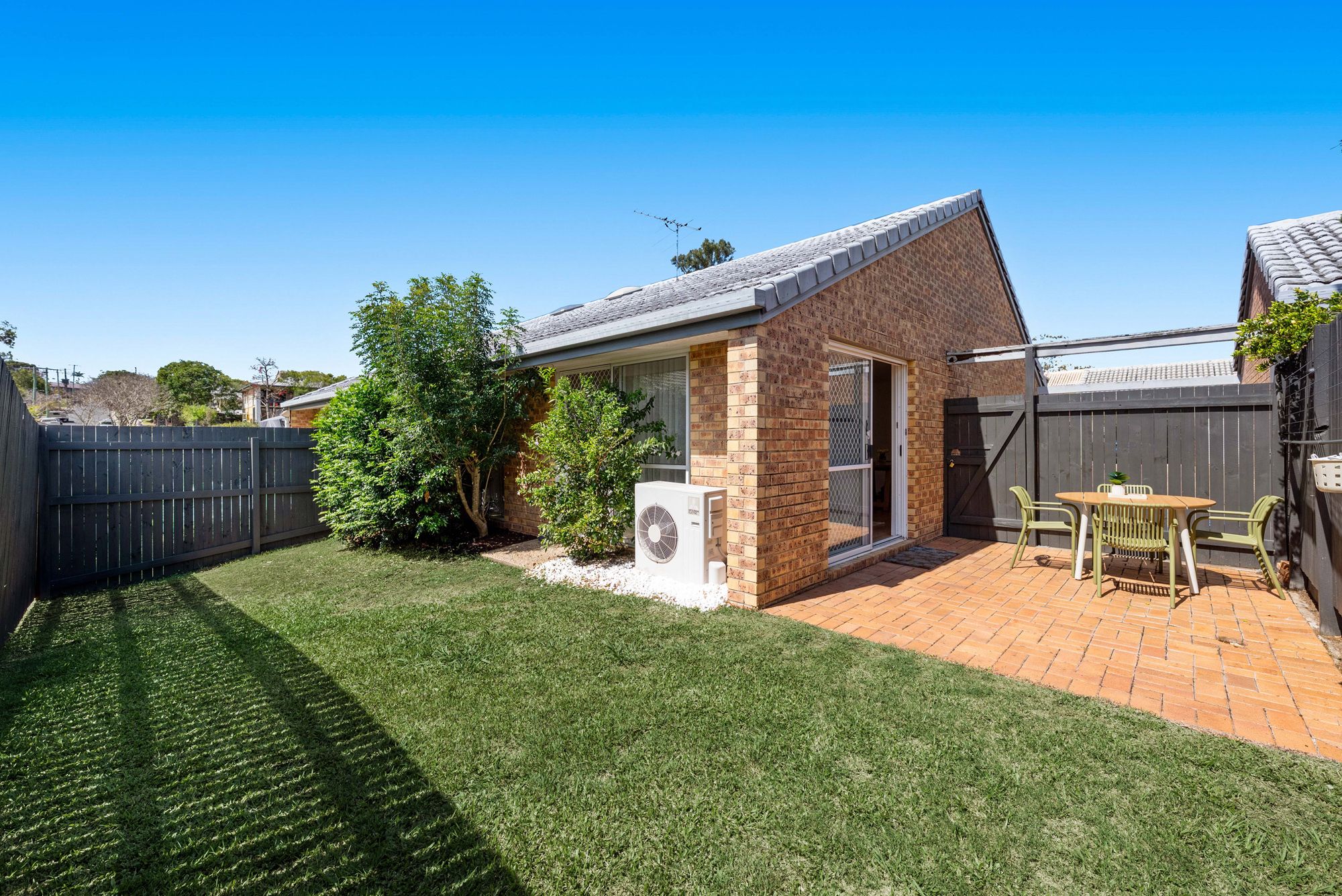 5/10 Rowe Close — photo 12 of 18
