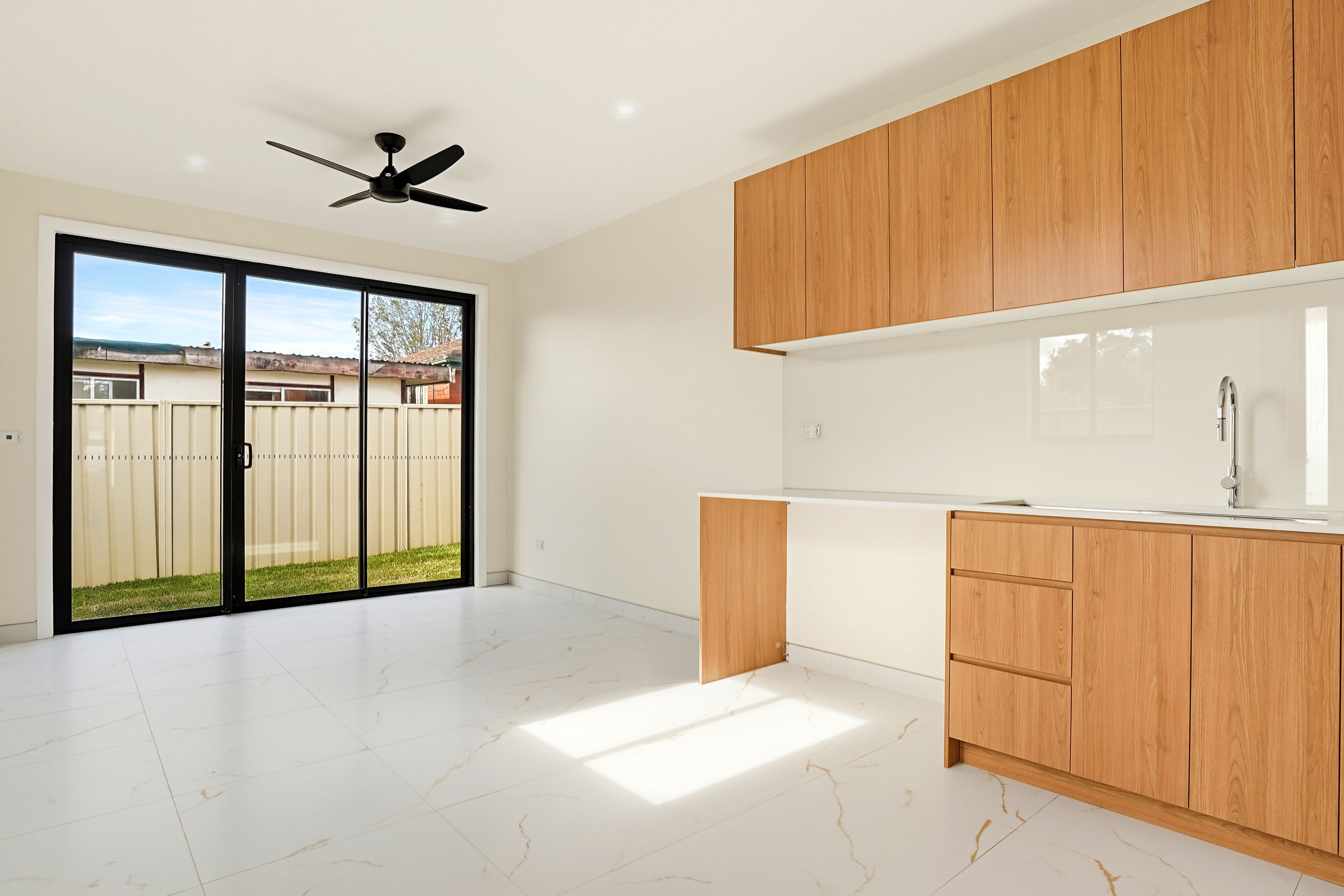 12A Dixon Street — photo 5 of 7